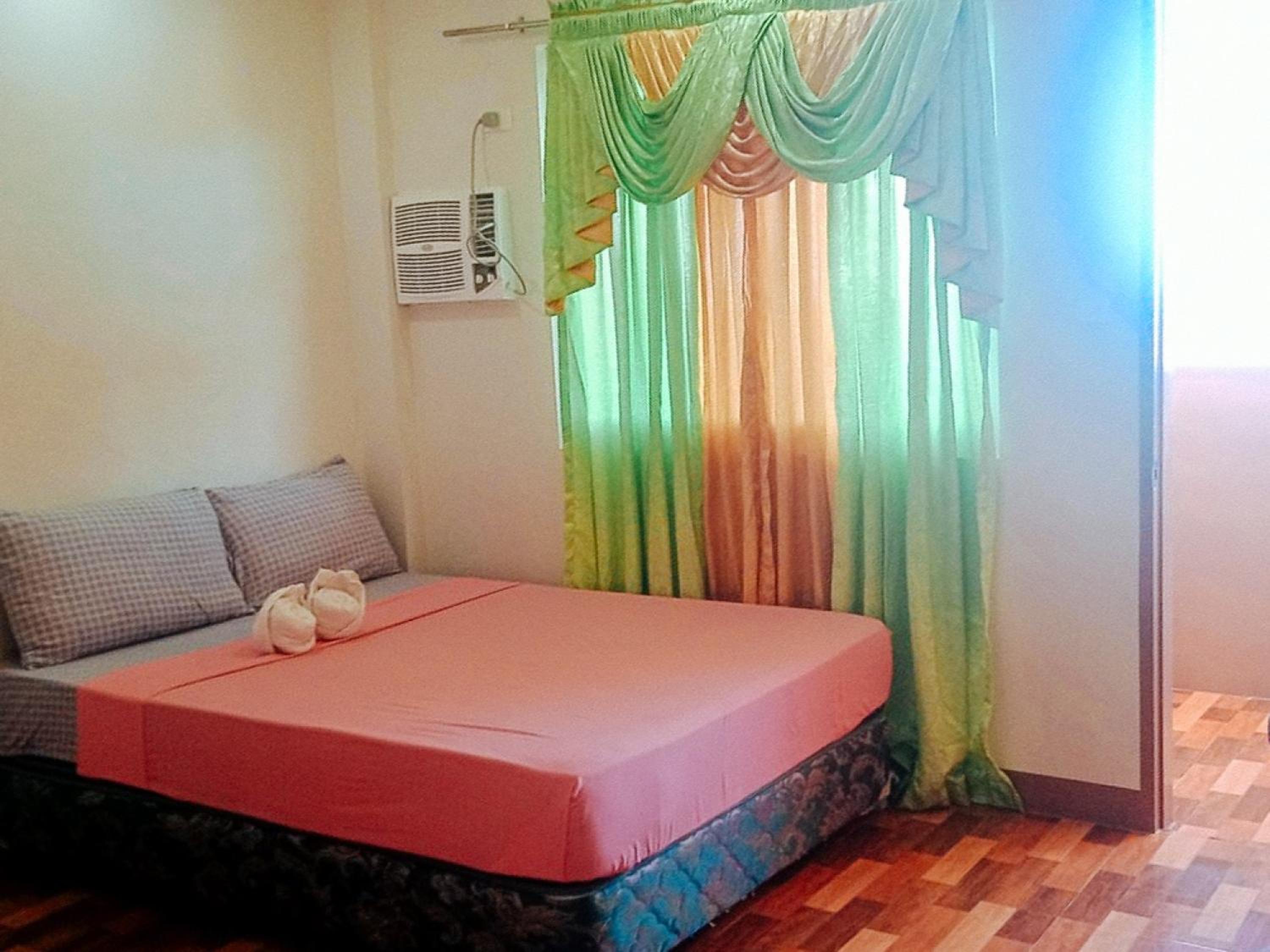 Deluxe Room - Photo 1