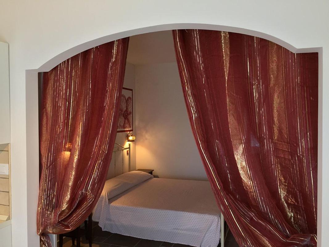 One-Bedroom Apartment with Balcony photo 1