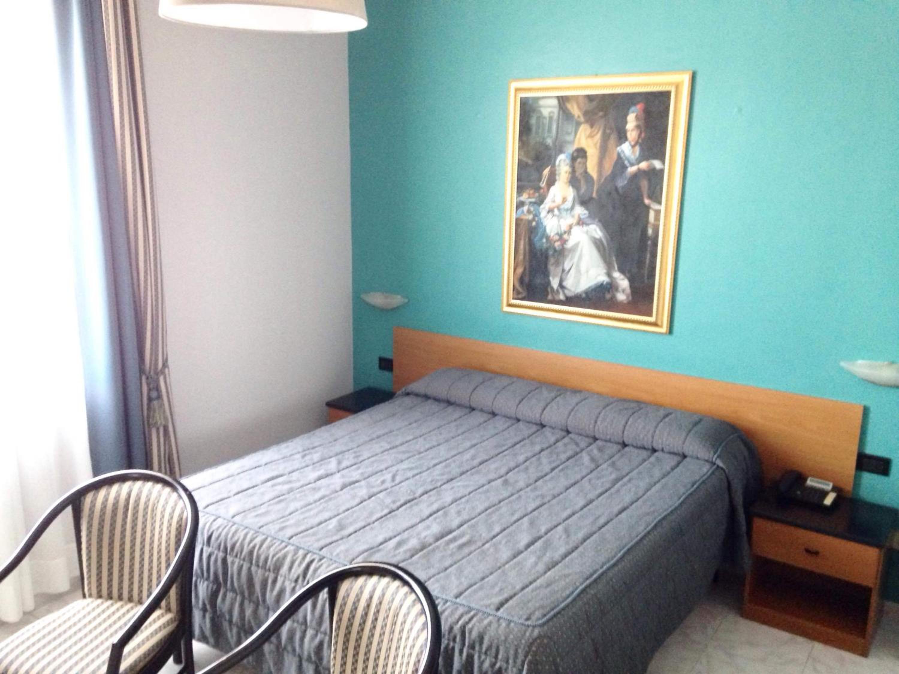 Double or Twin Room photo 2