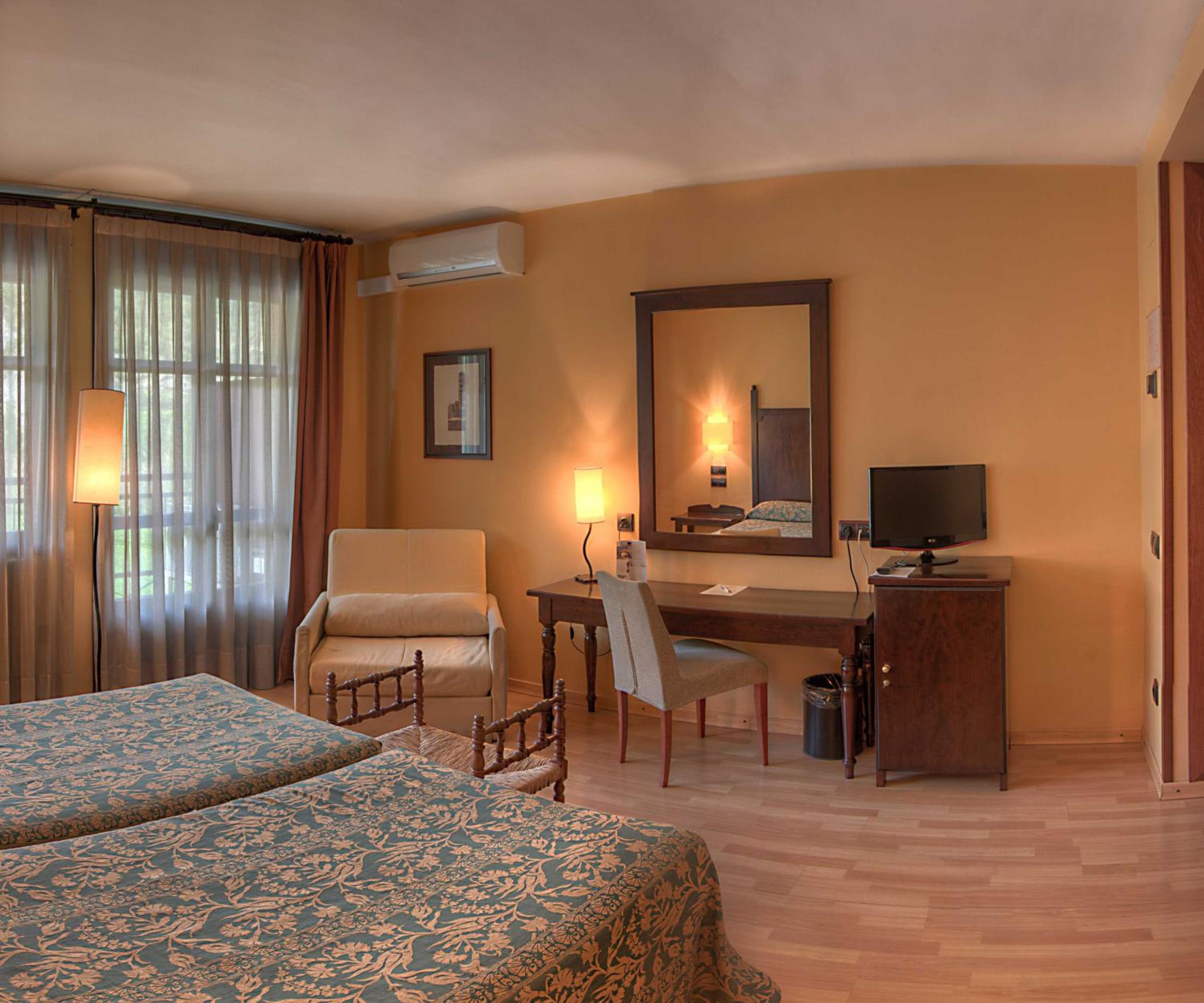 Double Room with Terrace - Photo 3