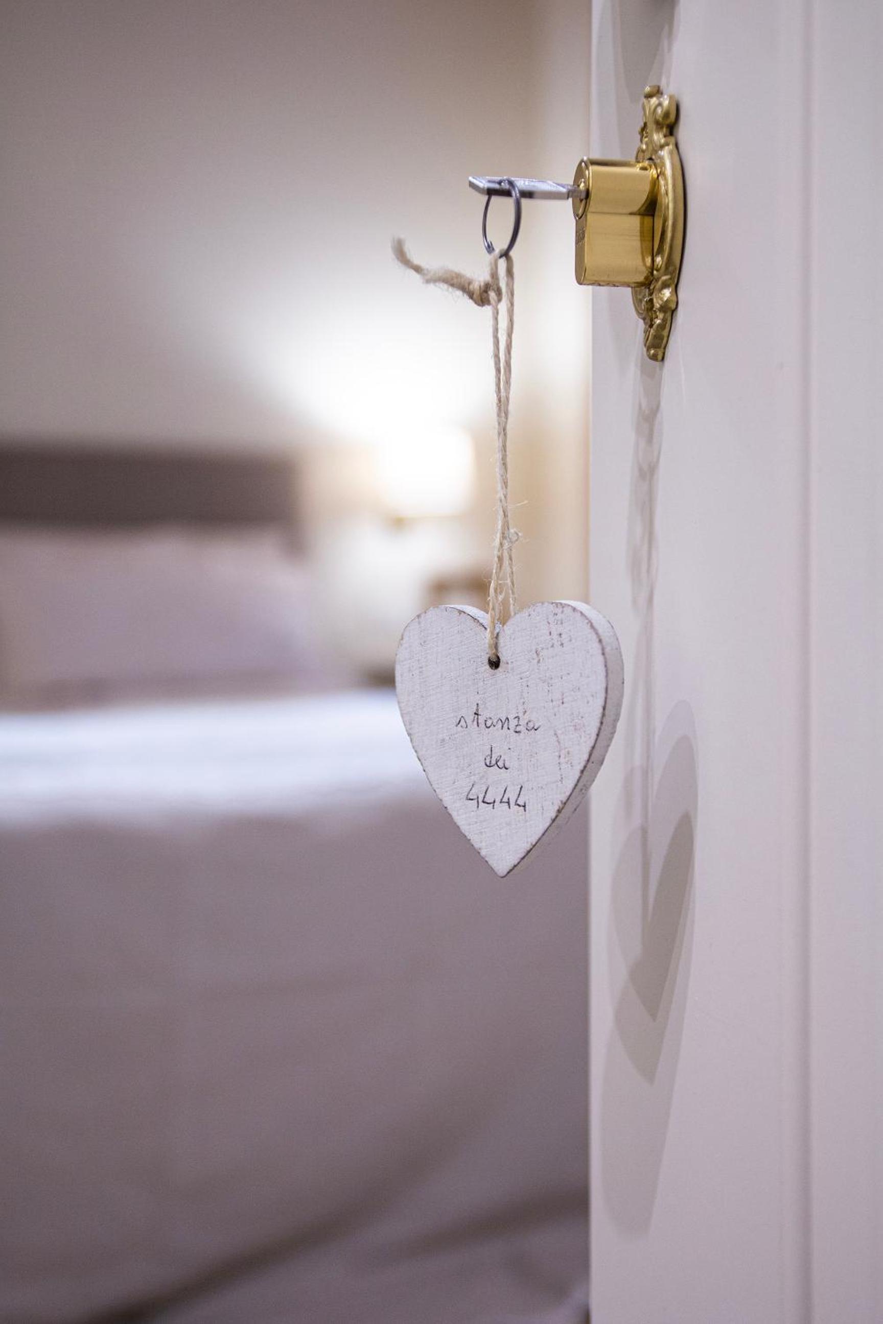 Deluxe Double or Twin Room photo 1