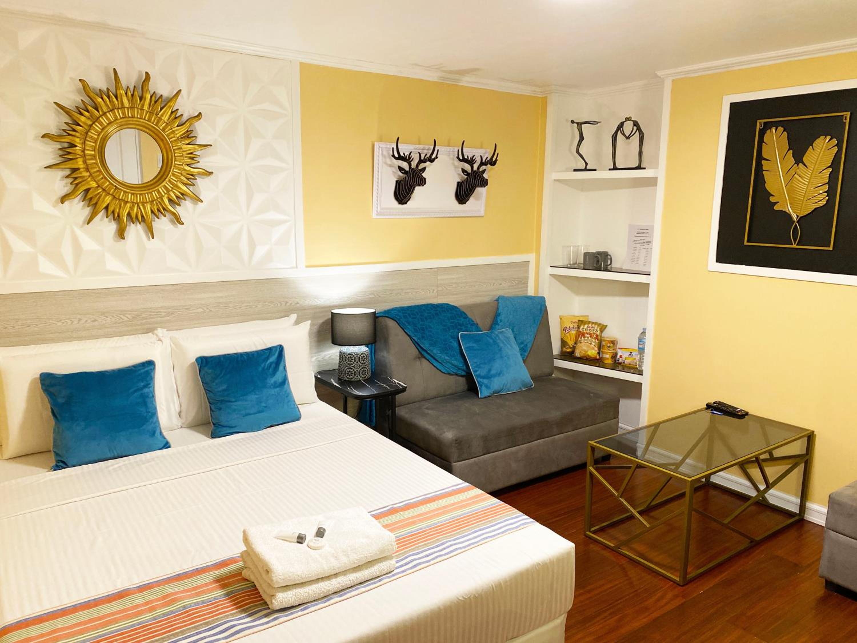 Double Room with Shared Bathroom photo 1