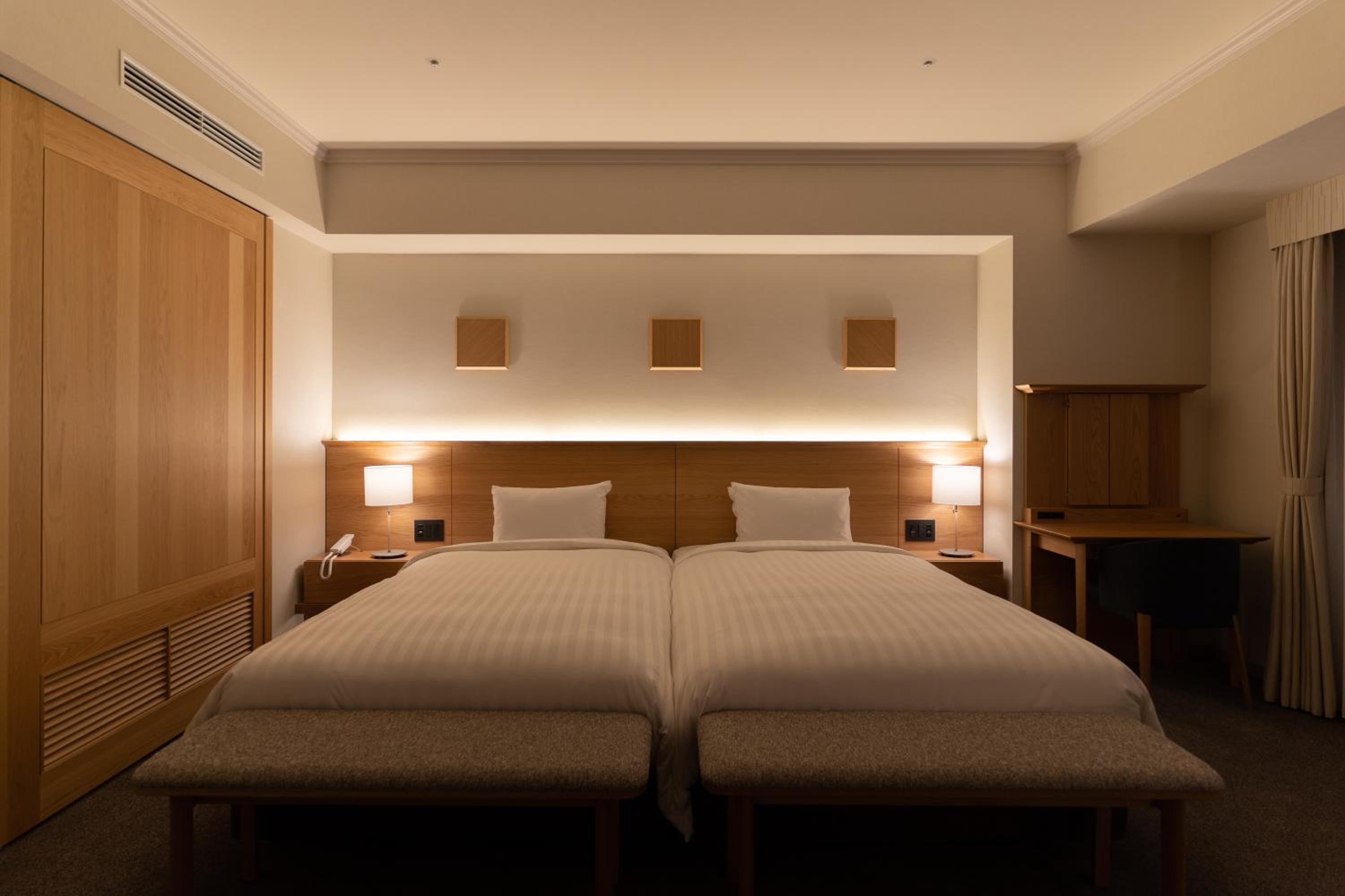 Authent Suite with Lounge Access-High Floor for 2Adult - Non-Smoking photo 2