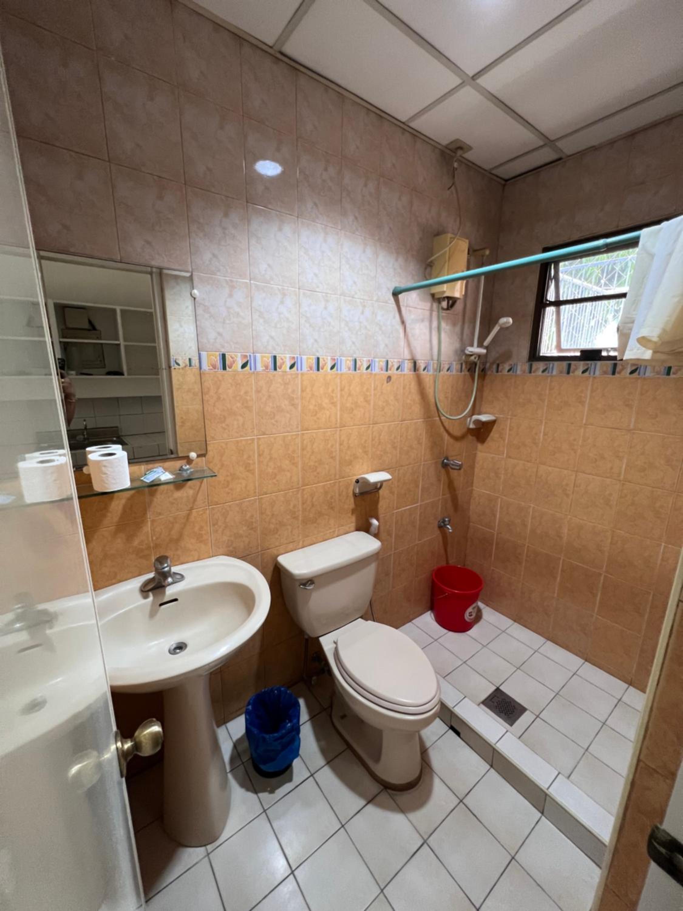 Deluxe Double Room (2 Adults + 1 Child) photo 3
