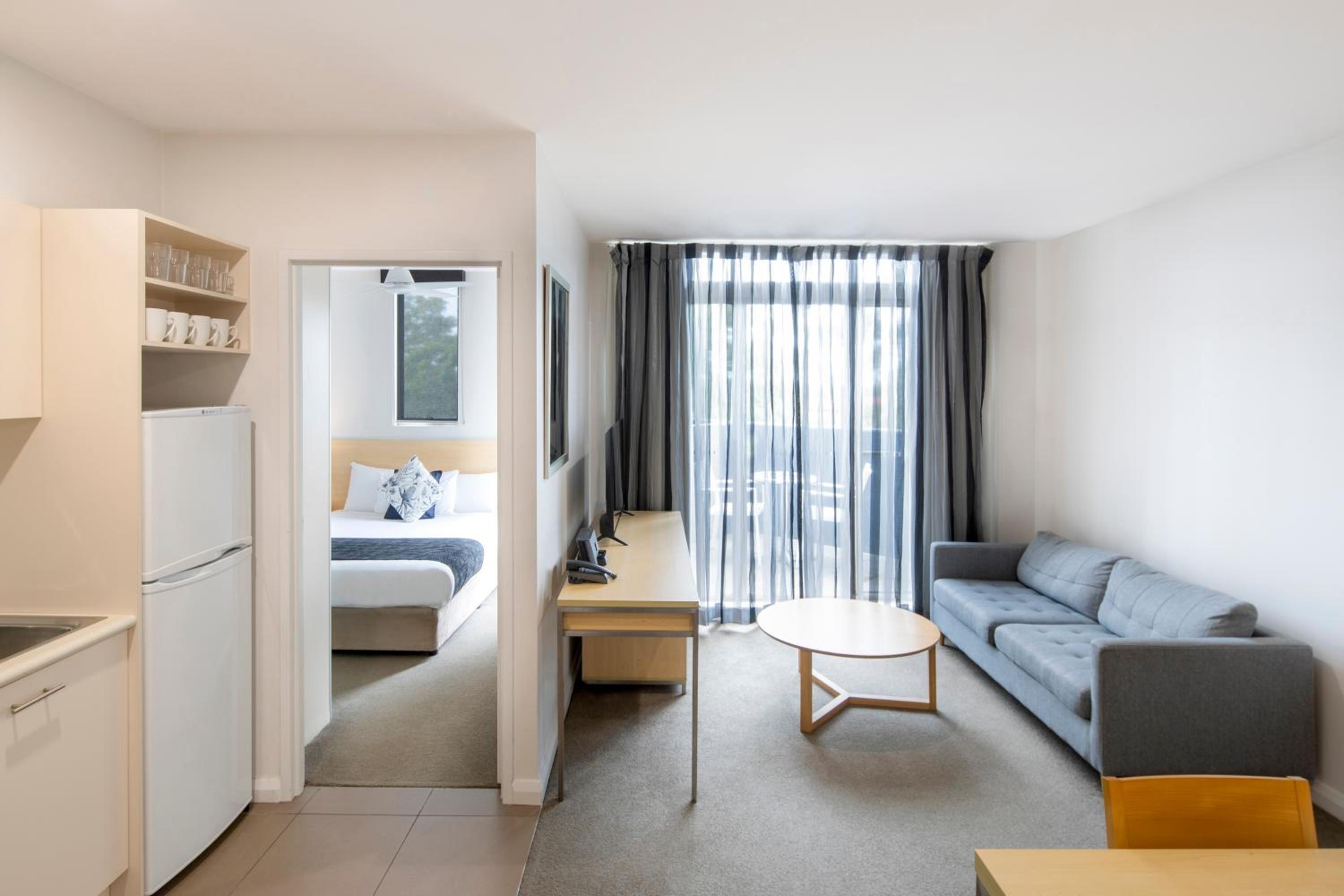 One Bedroom with One Queen Bed photo 2