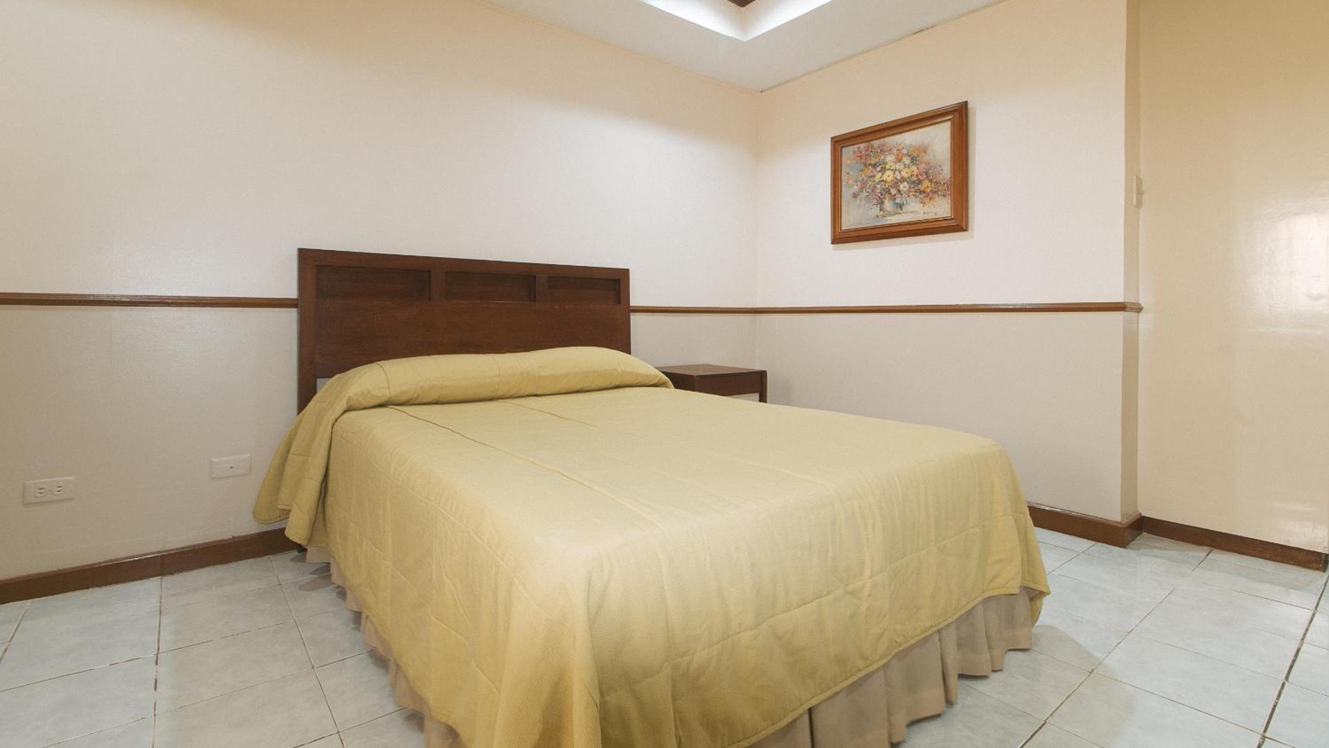 Standard Double Room - Photo 6