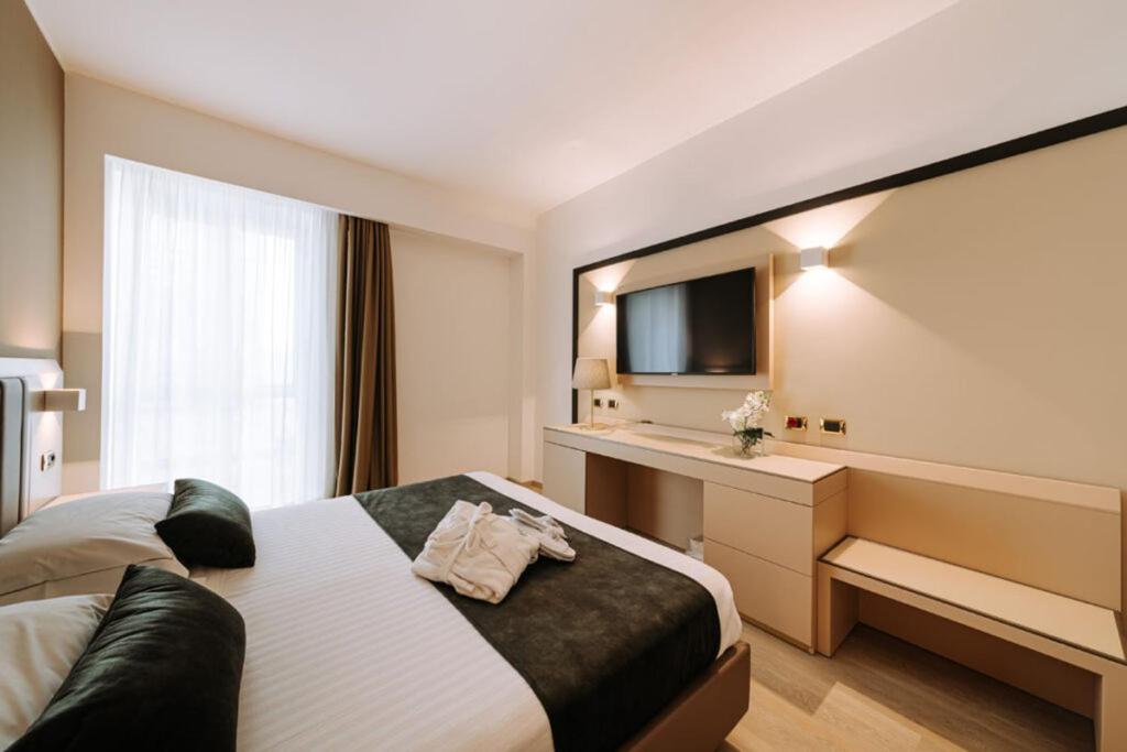 Double Room - Photo 4