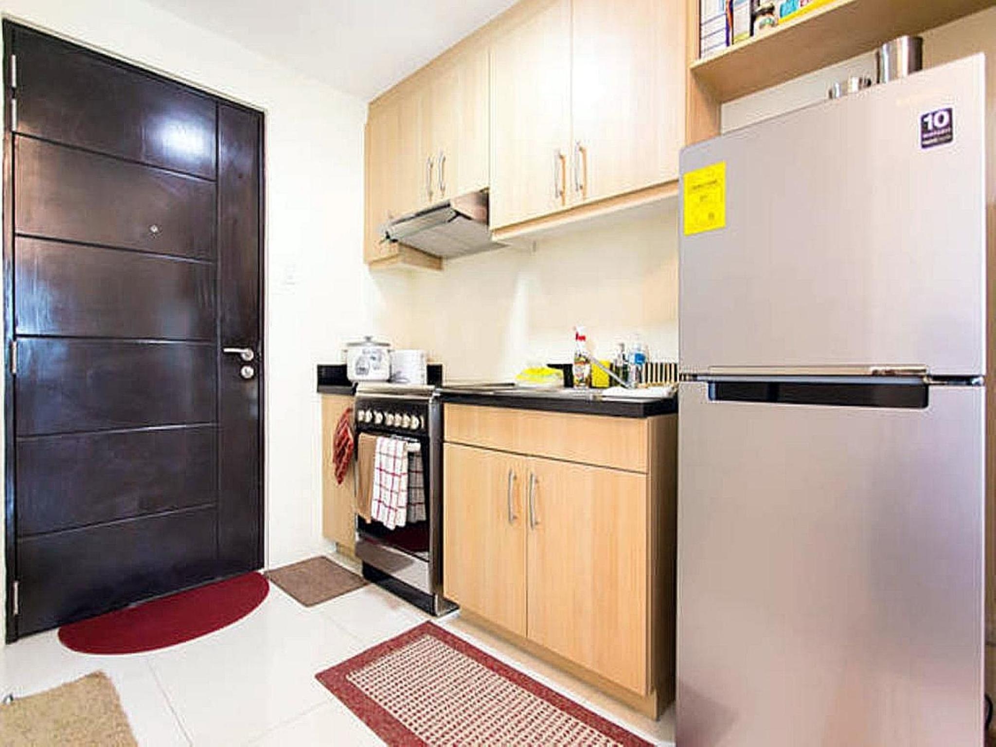 Deluxe Studio B
