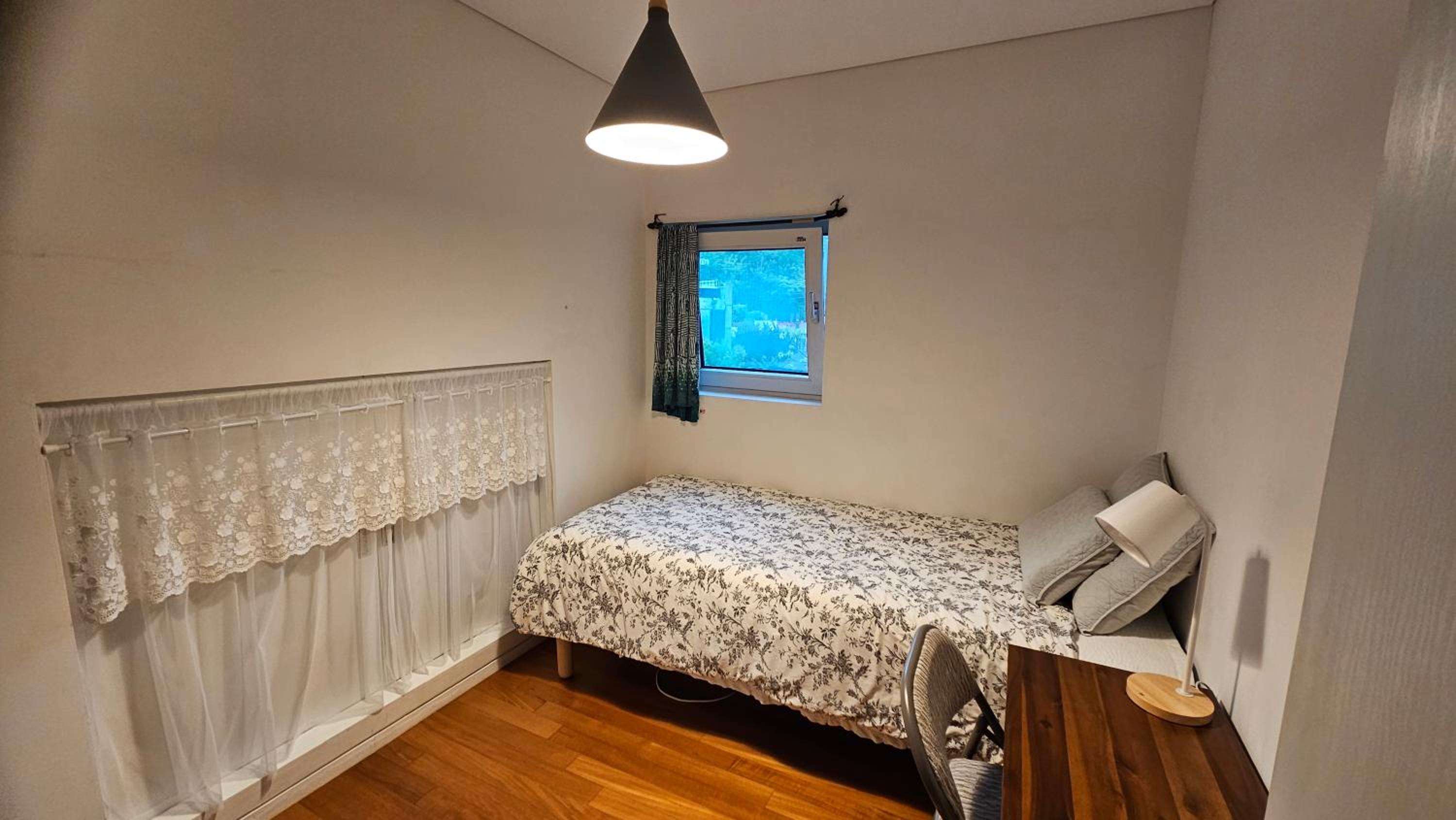 Small Single Room