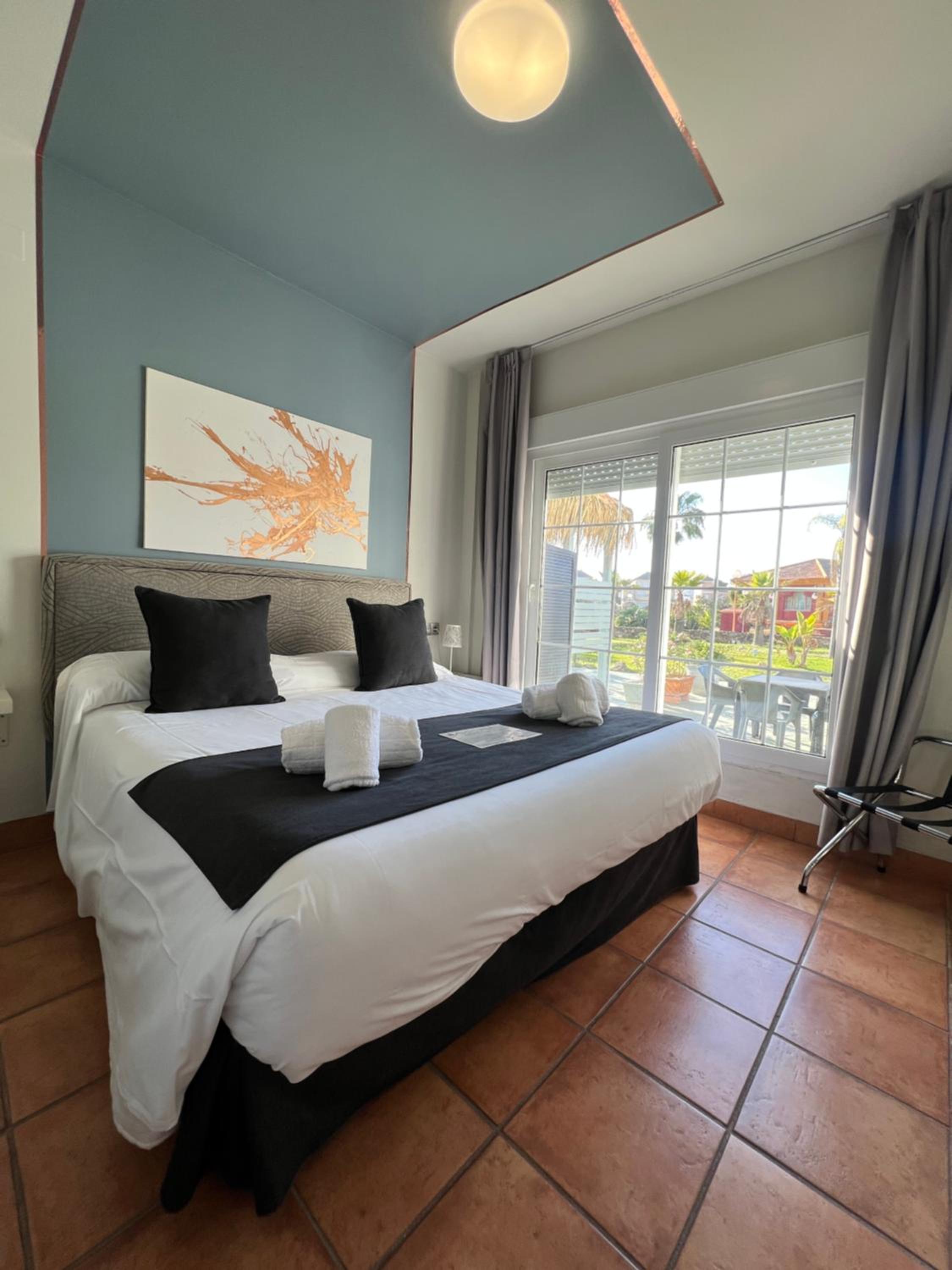 Two-Bedroom Apartment - Photo 3