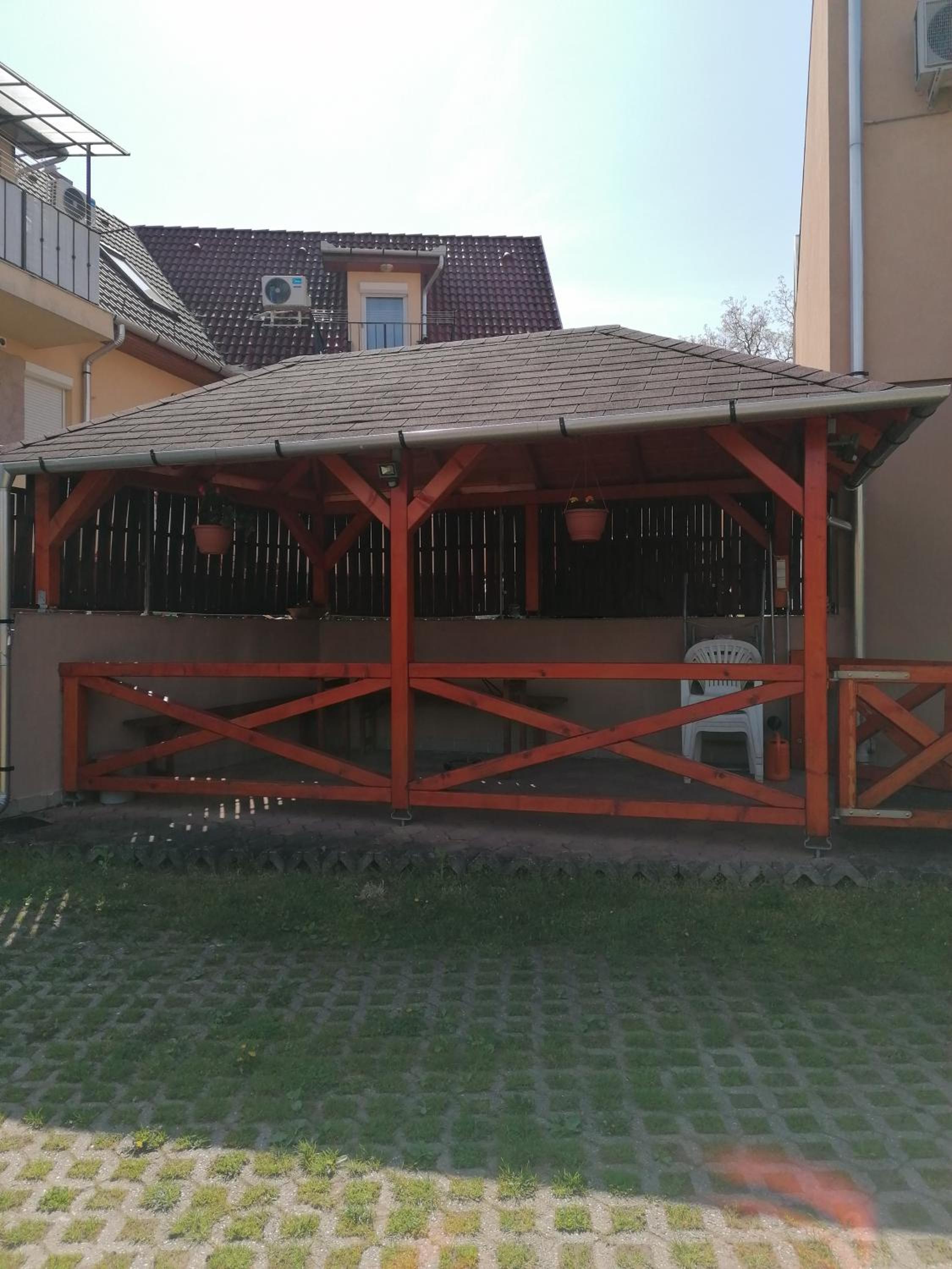Apartment with Balcony - Photo 11