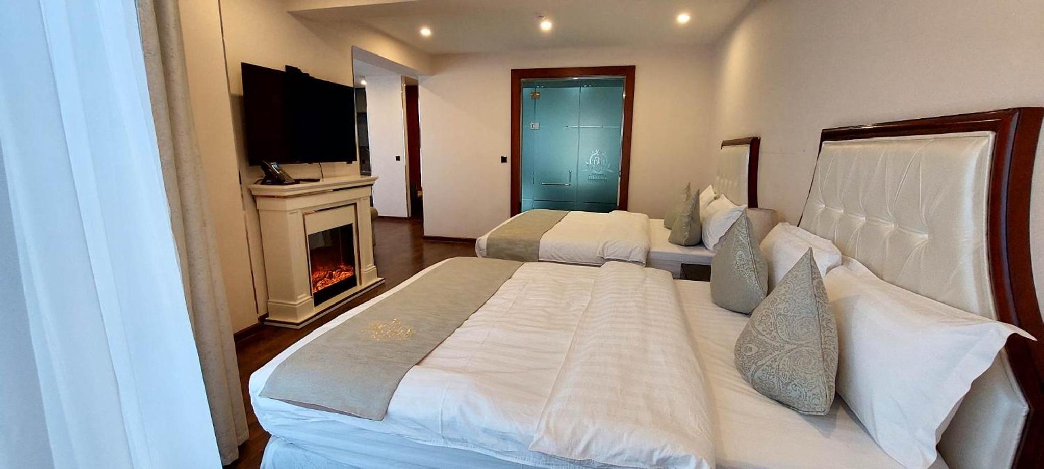 Family Room - Photo 1