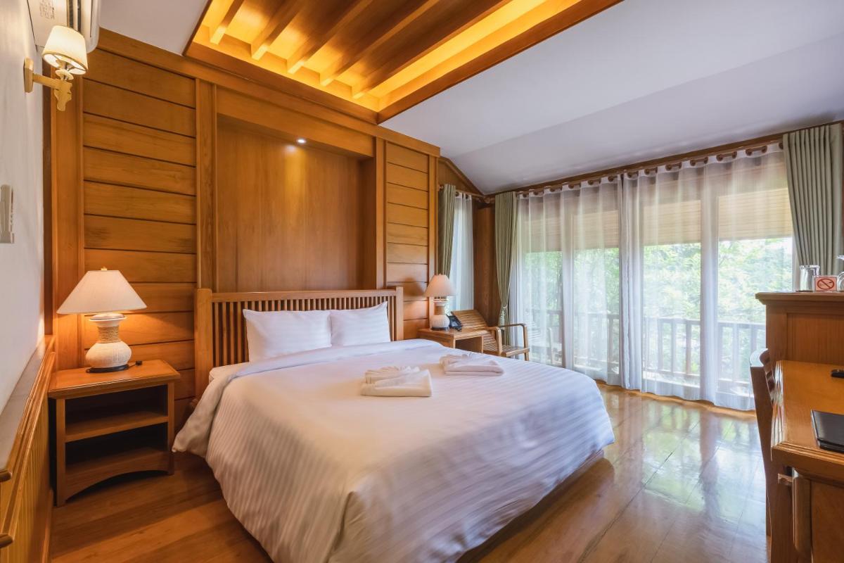 Deluxe Room - Photo 2