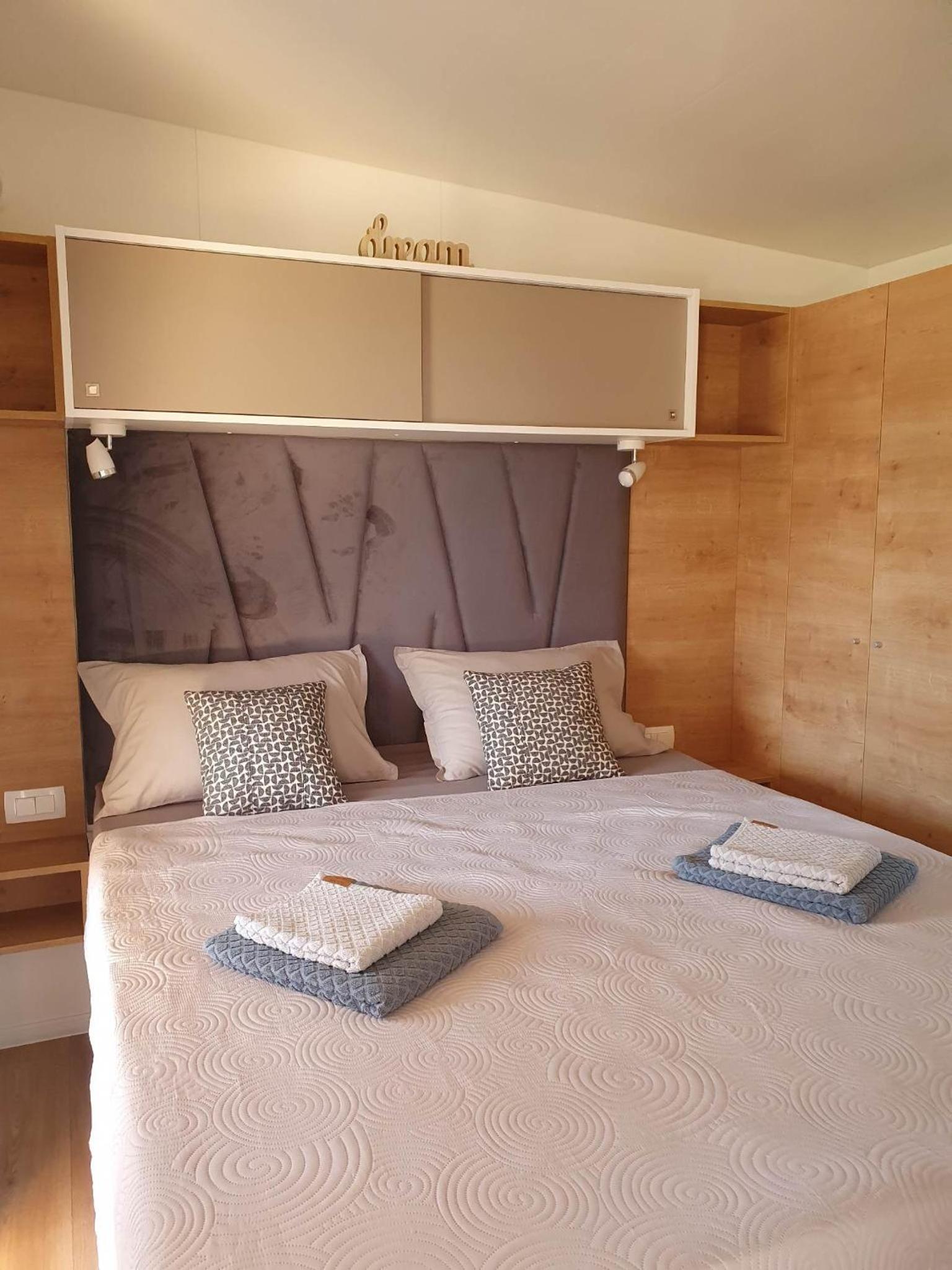 Two Bedroom Mobile Home with Terrace