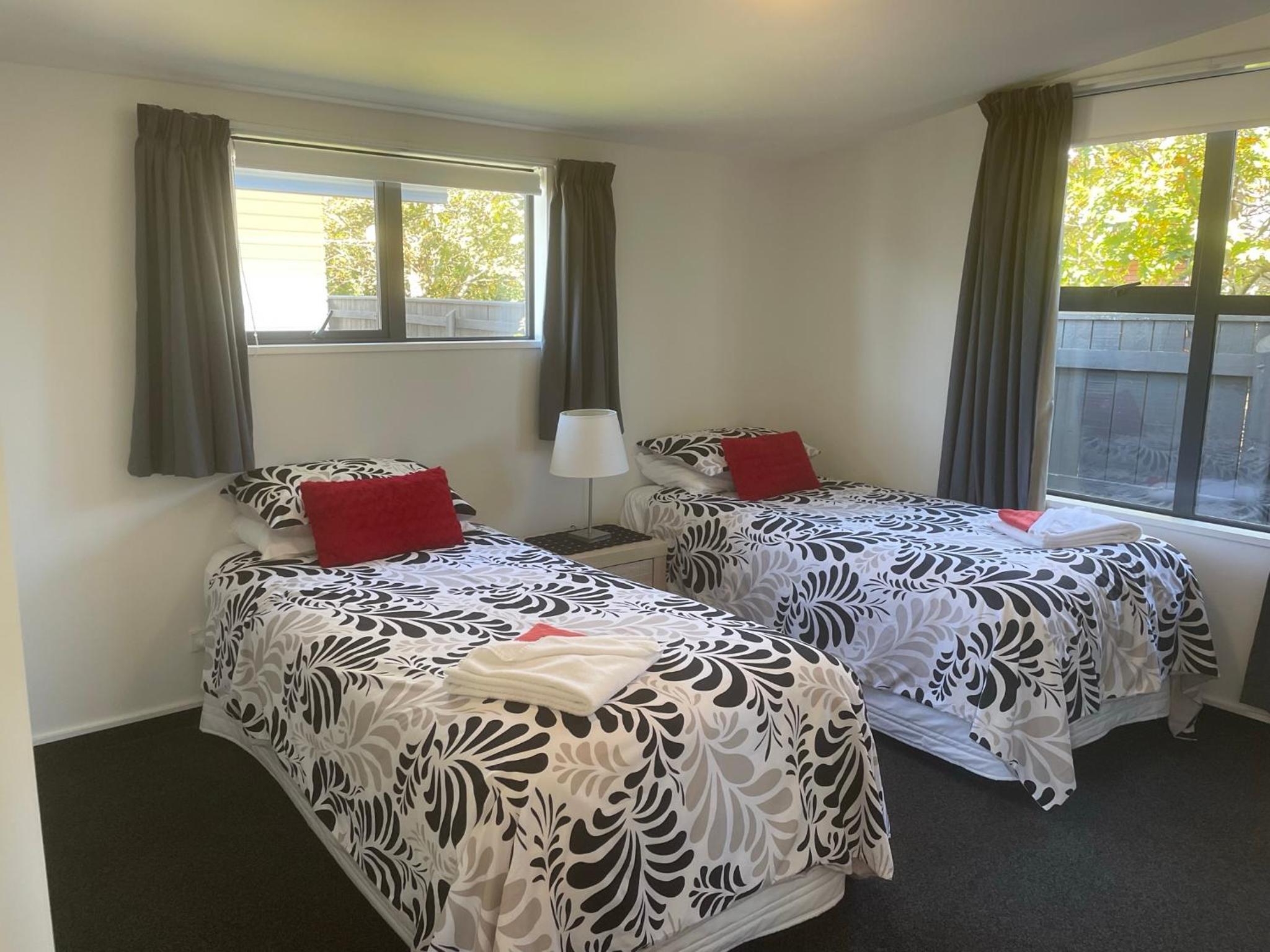 Two-Bedroom House A - Photo 11