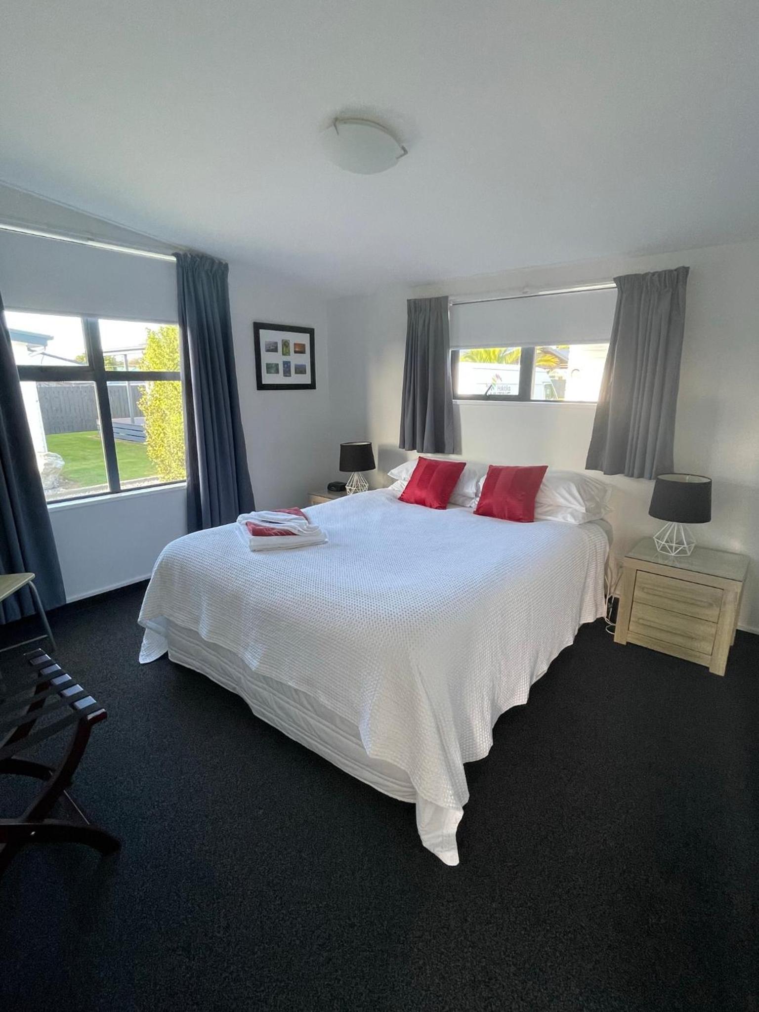 Two-Bedroom House A - Photo 12