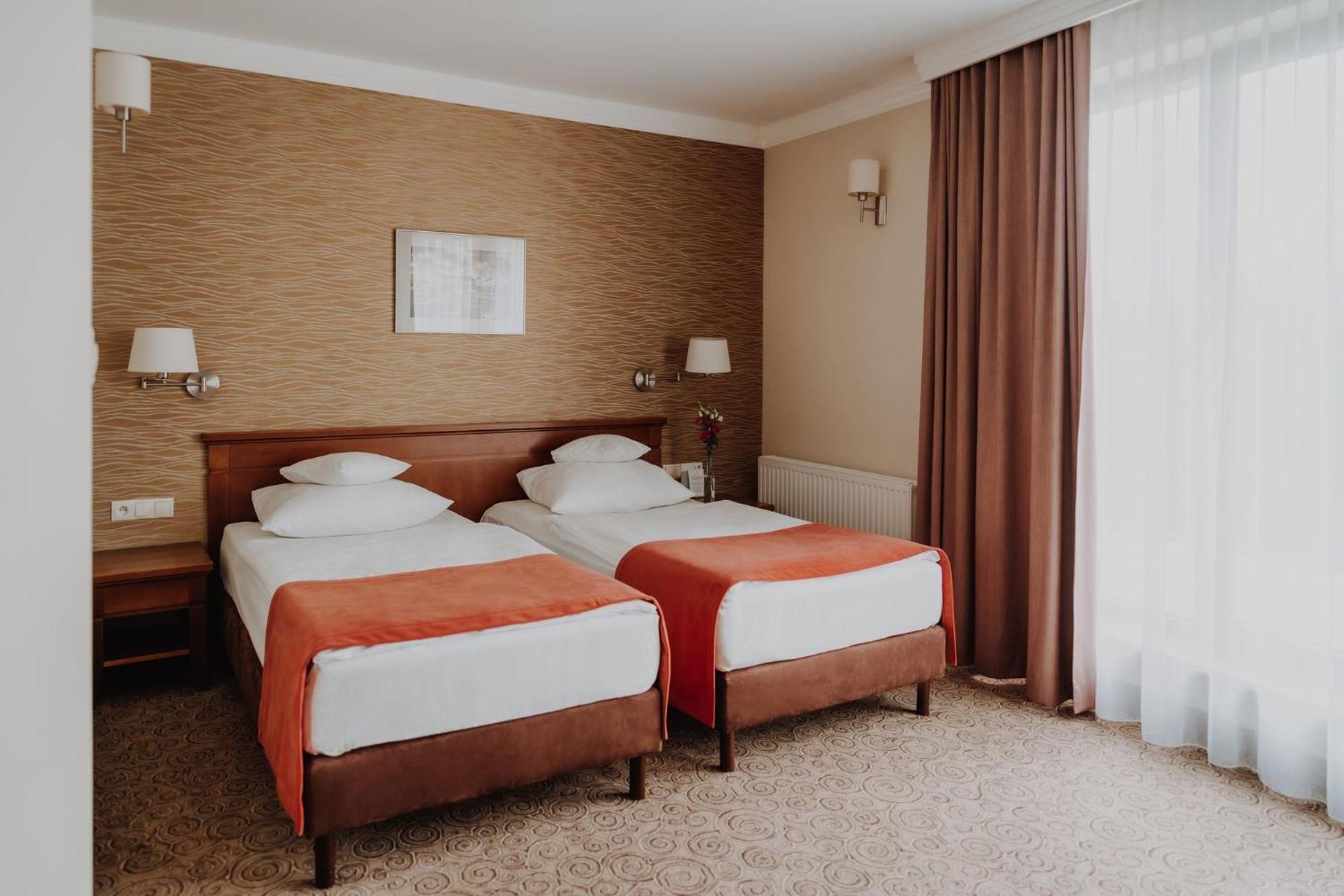 Double or Twin Room photo 2