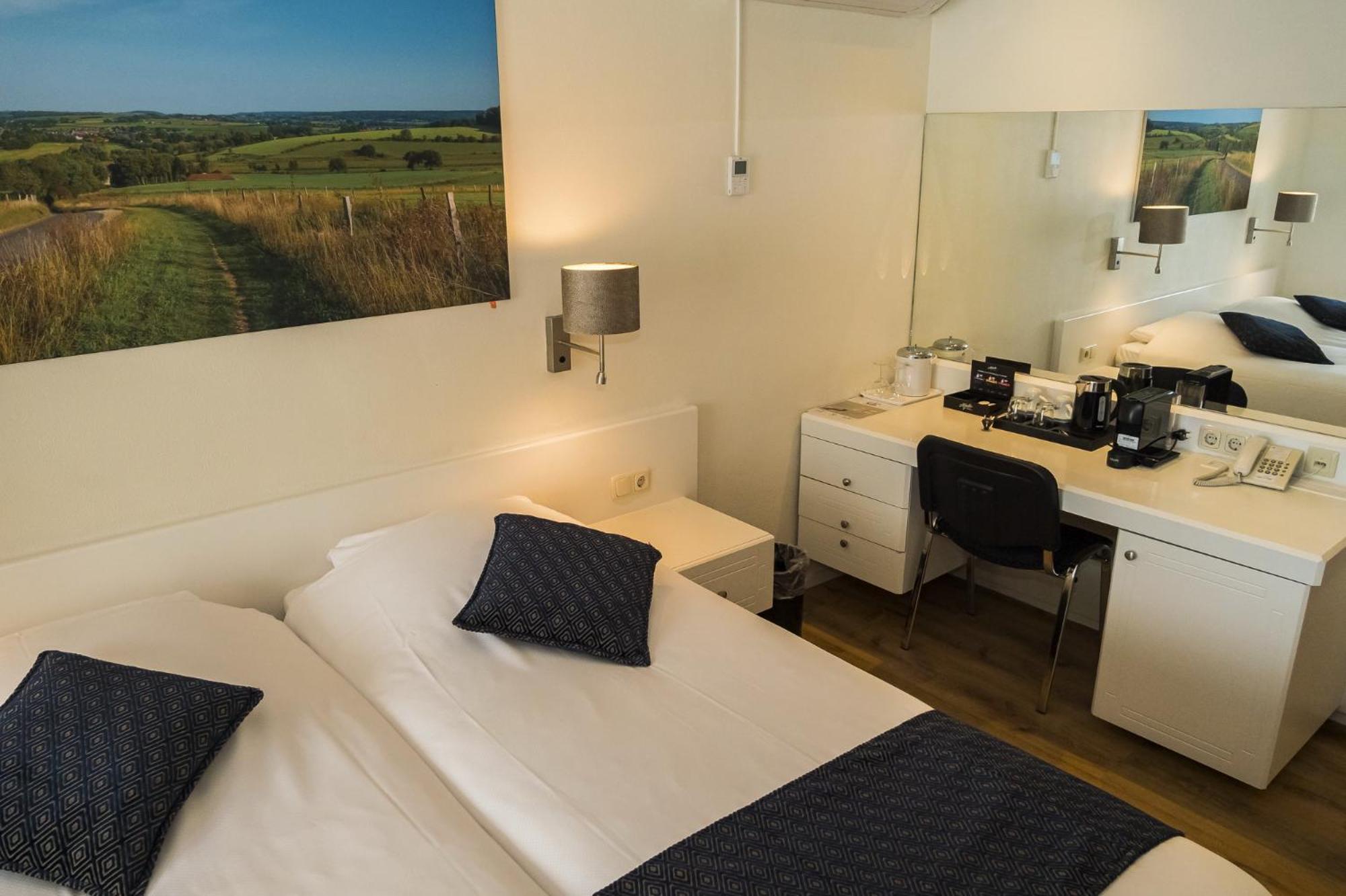 Deluxe Single Room photo 3