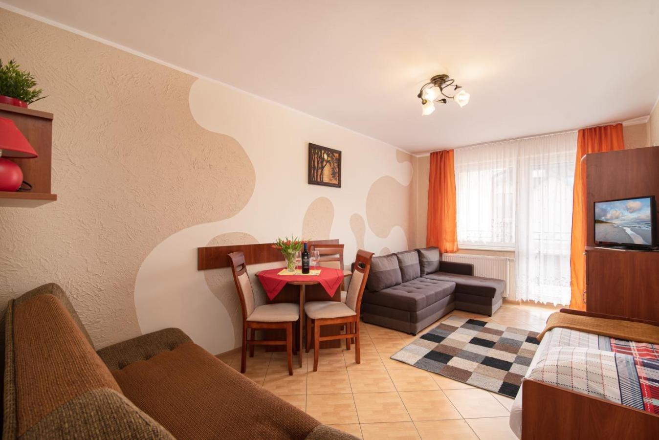 Family Room with Balcony photo 1