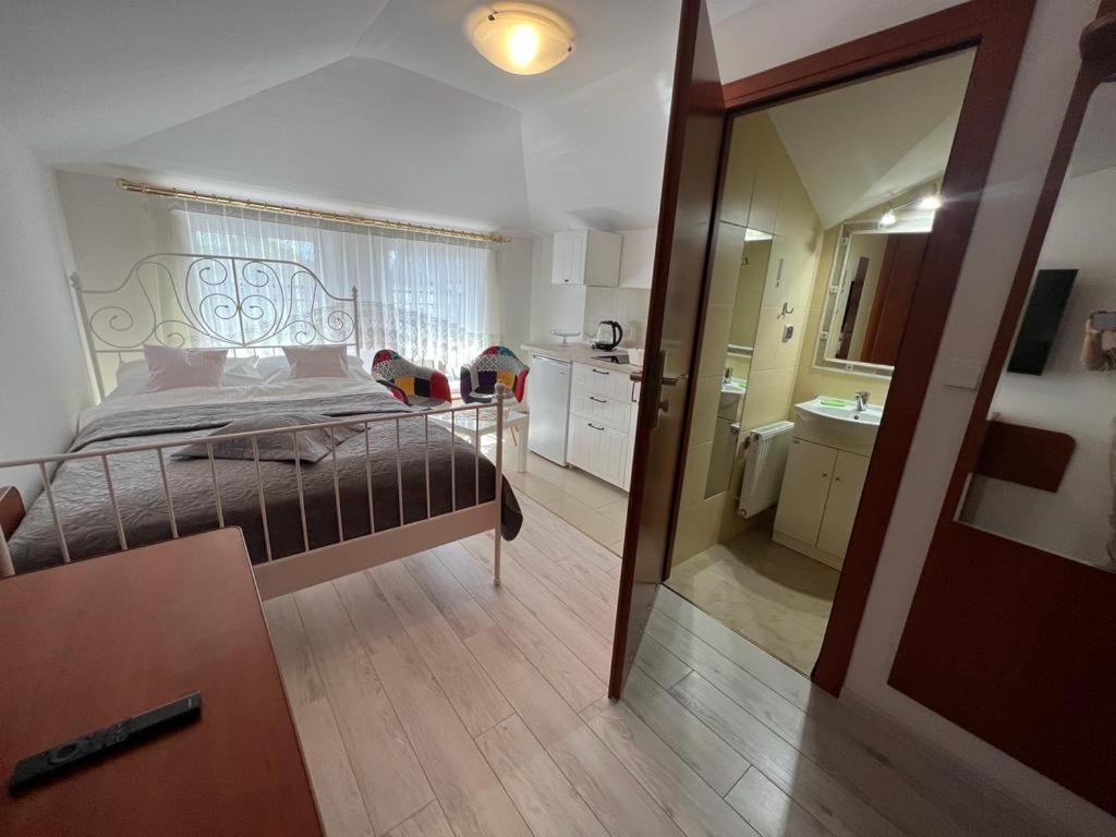 Double Room photo 3