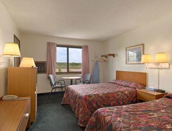 Double Room with Two Double Beds - Non-Smoking - Photo 1