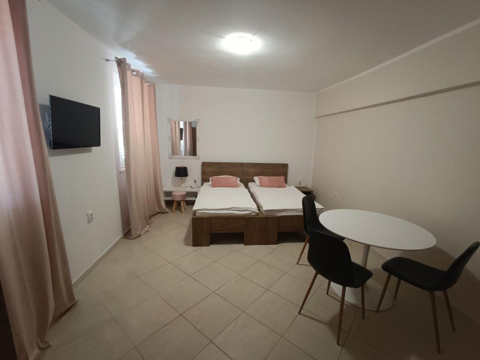 Double or Twin Room photo 1