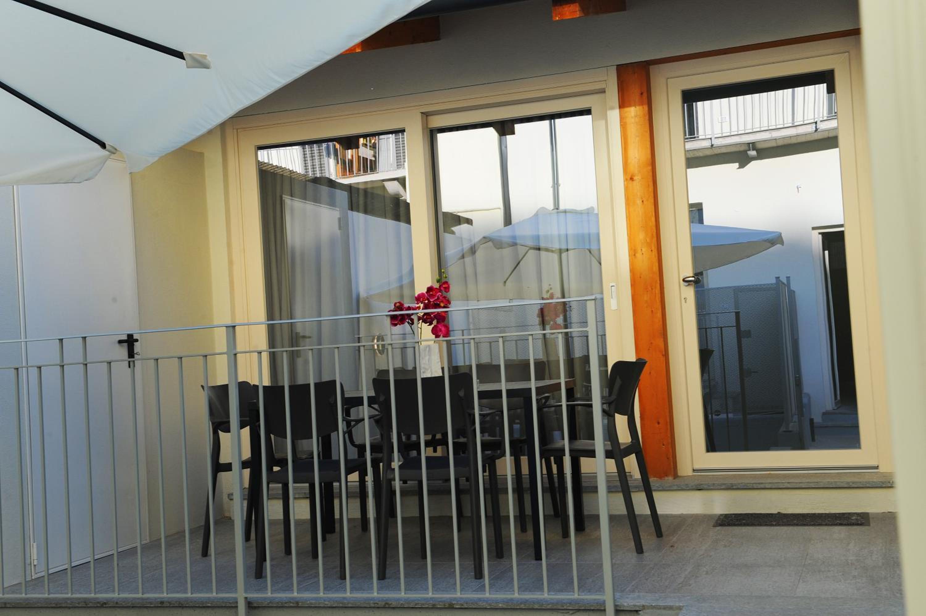 Two-Bedroom Apartment - Photo 7