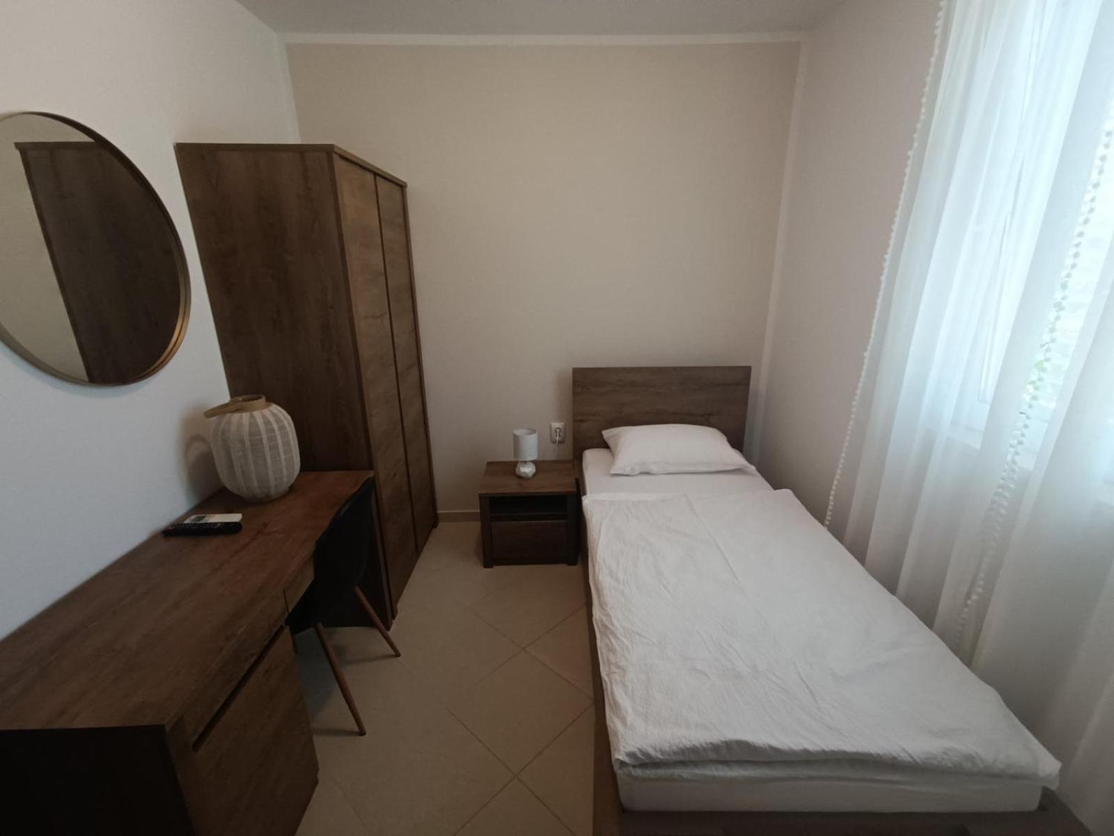 Single Room photo 1