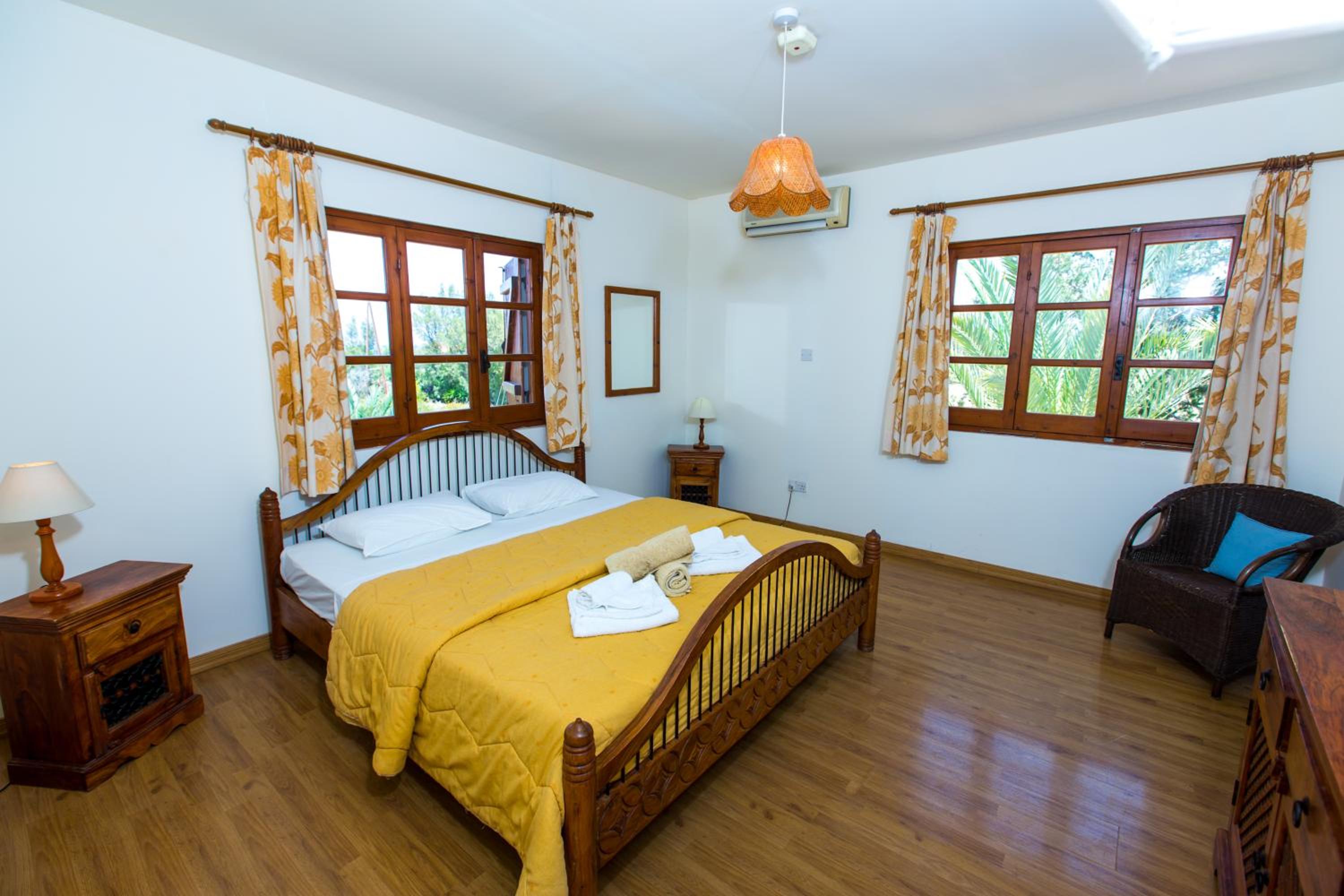 Superior Villa photo 1