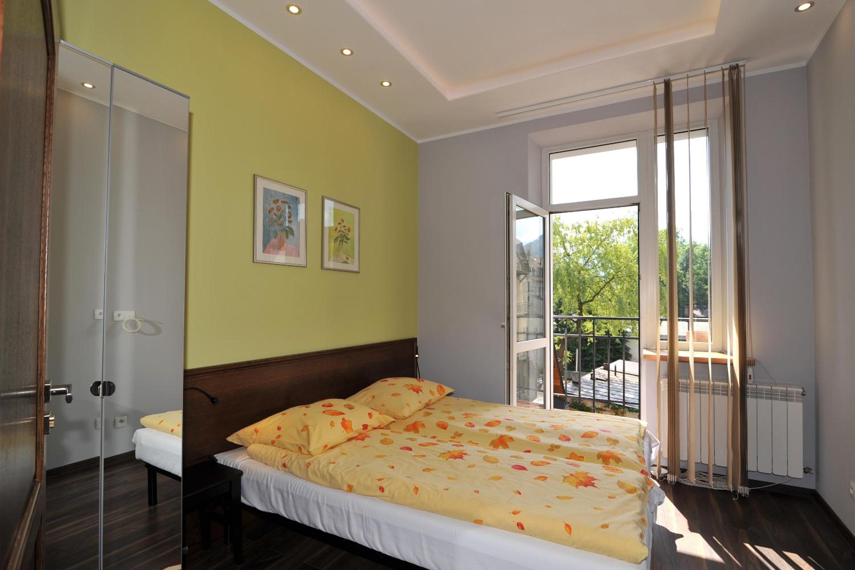 Apartment - Photo 1