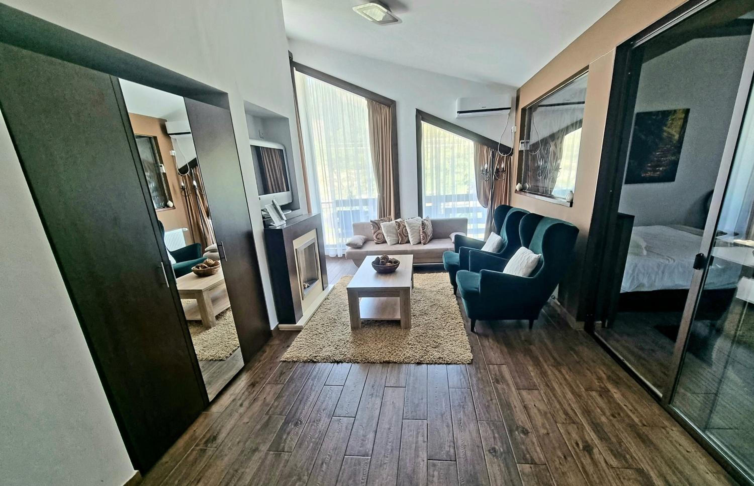 Suite with Balcony - Photo 1