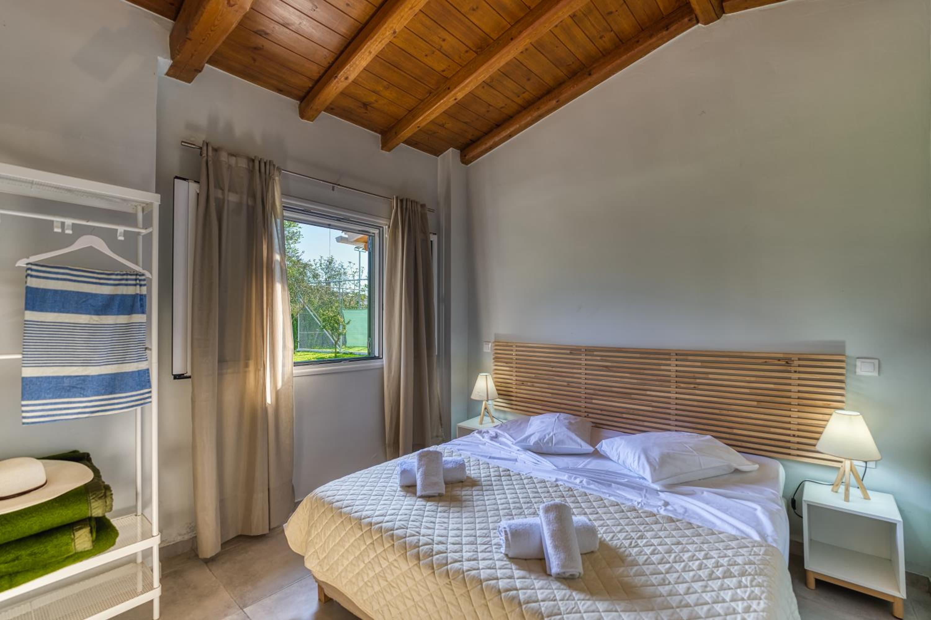 Two-Bedroom Apartment - Photo 9