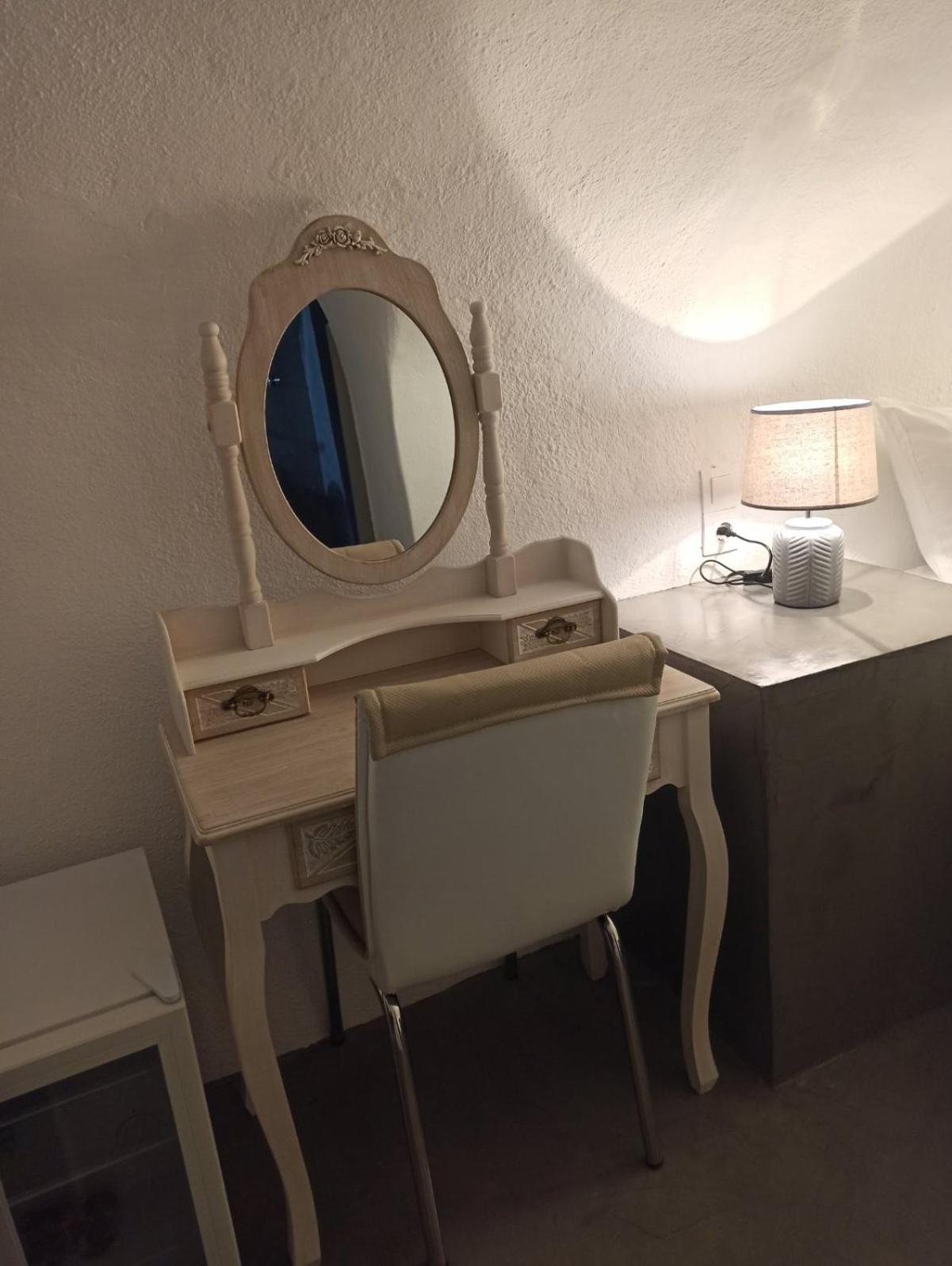 Economy Double Room photo 2