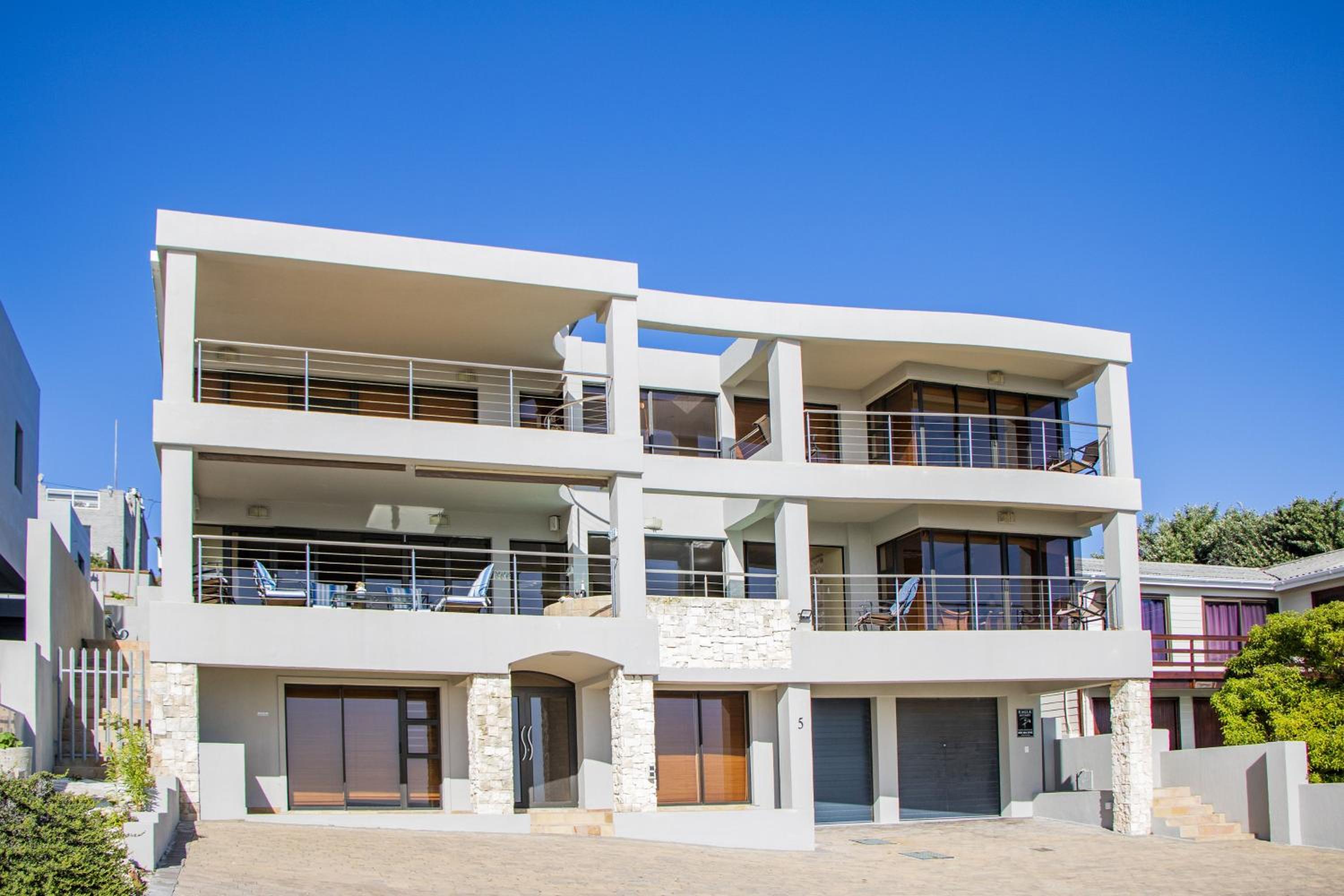 Family Holiday Home photo 2