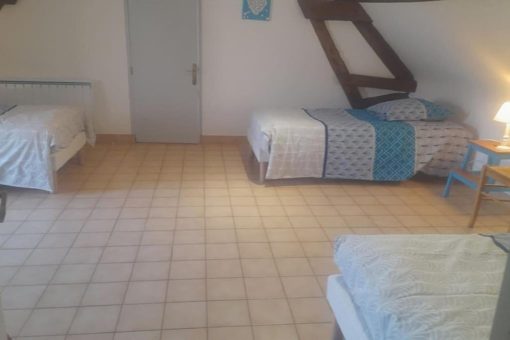 Four-Bedroom House - Photo 12