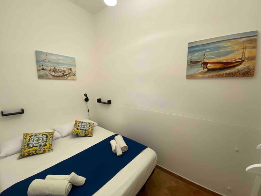 Two-Bedroom House photo 3