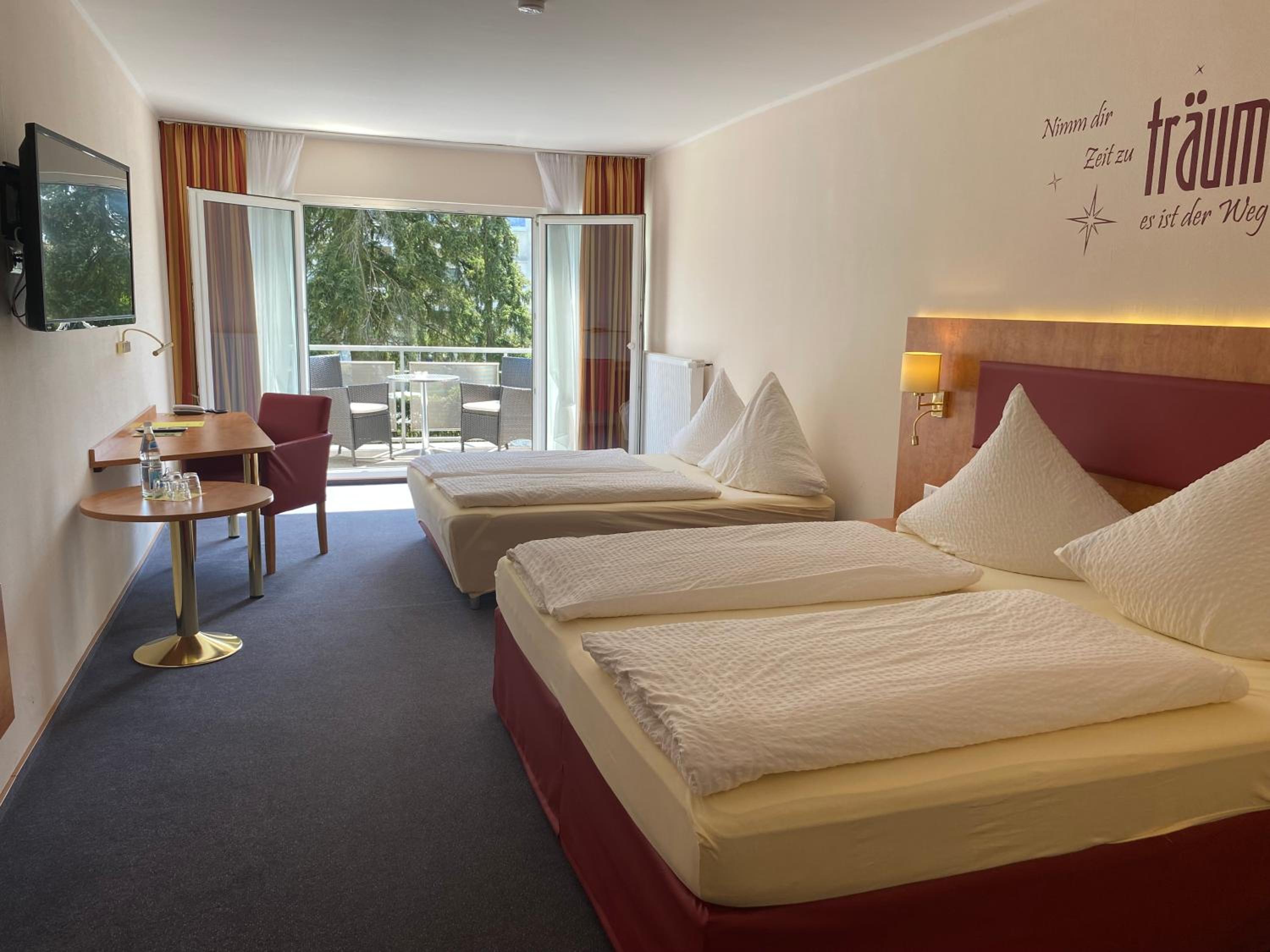 Quadruple Room with Balcony photo 1