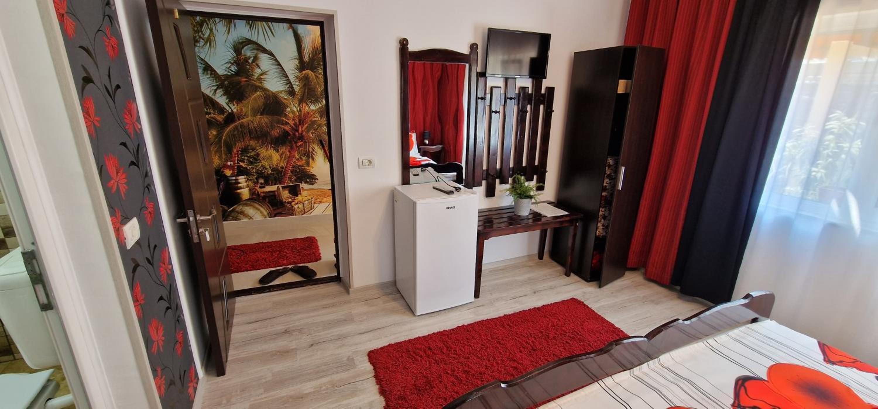 Double Room with Private Bathroom photo 2