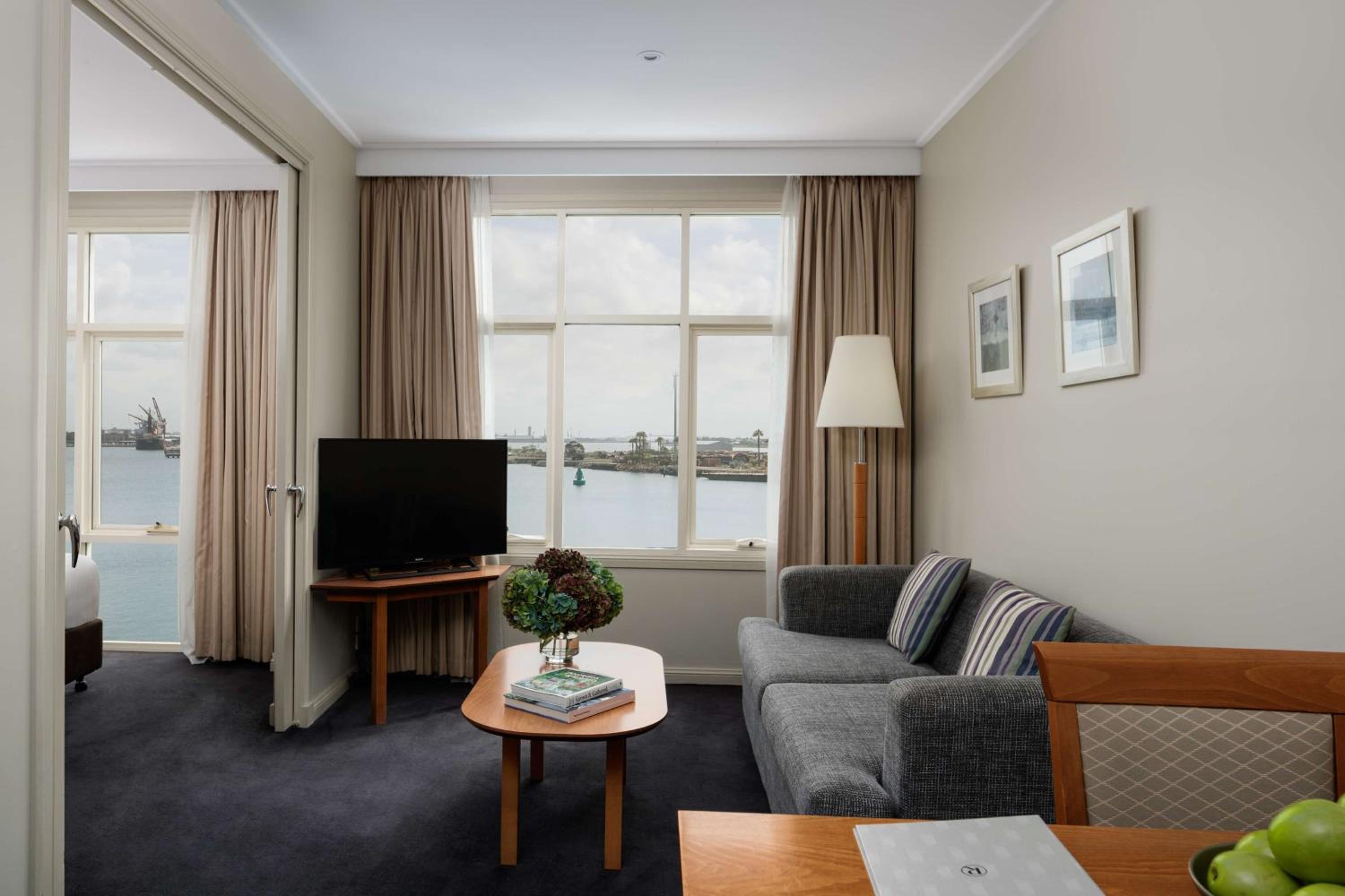 King Suite with Harbor View - Photo 2