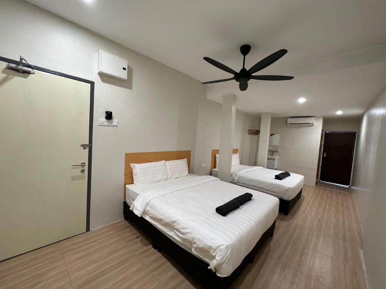 Deluxe Family Suite photo 1