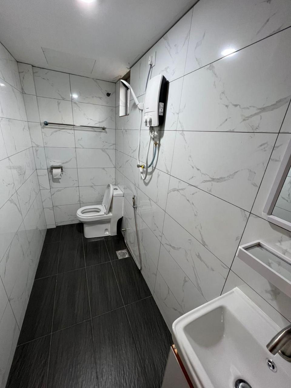 Deluxe Family Suite photo 3