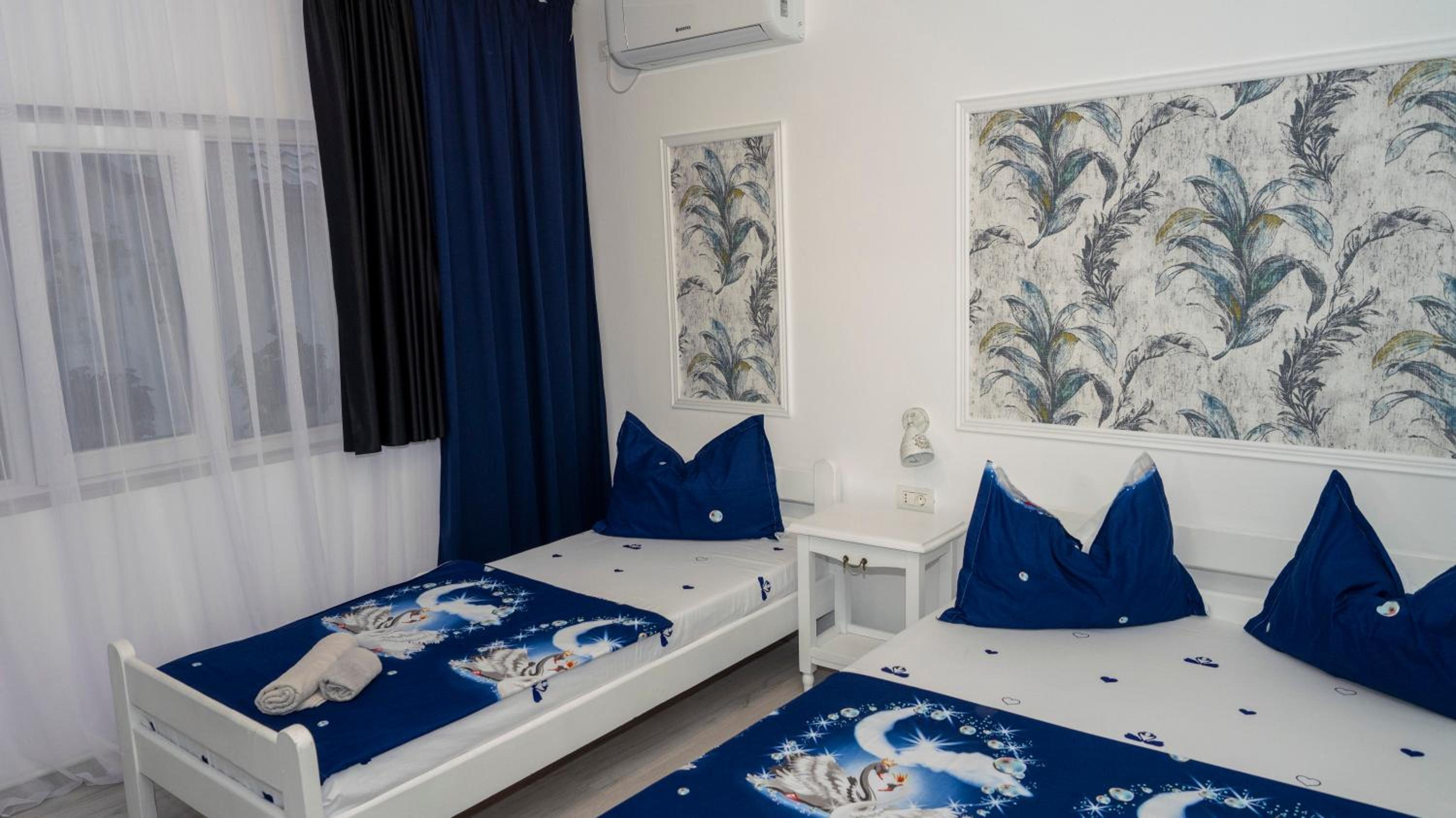 Triple Room with Shower - Photo 2