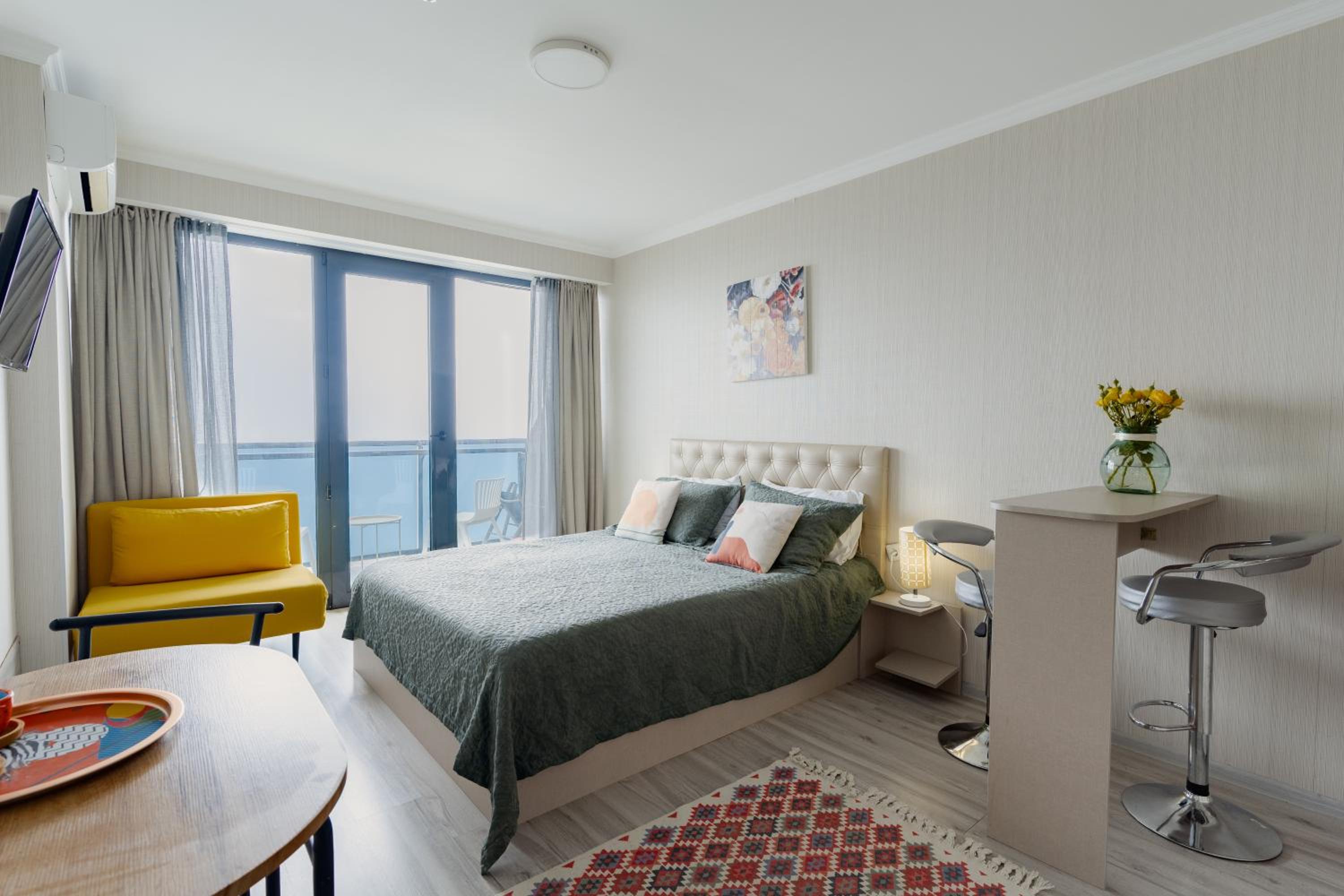 Studio Apartment with Sea View