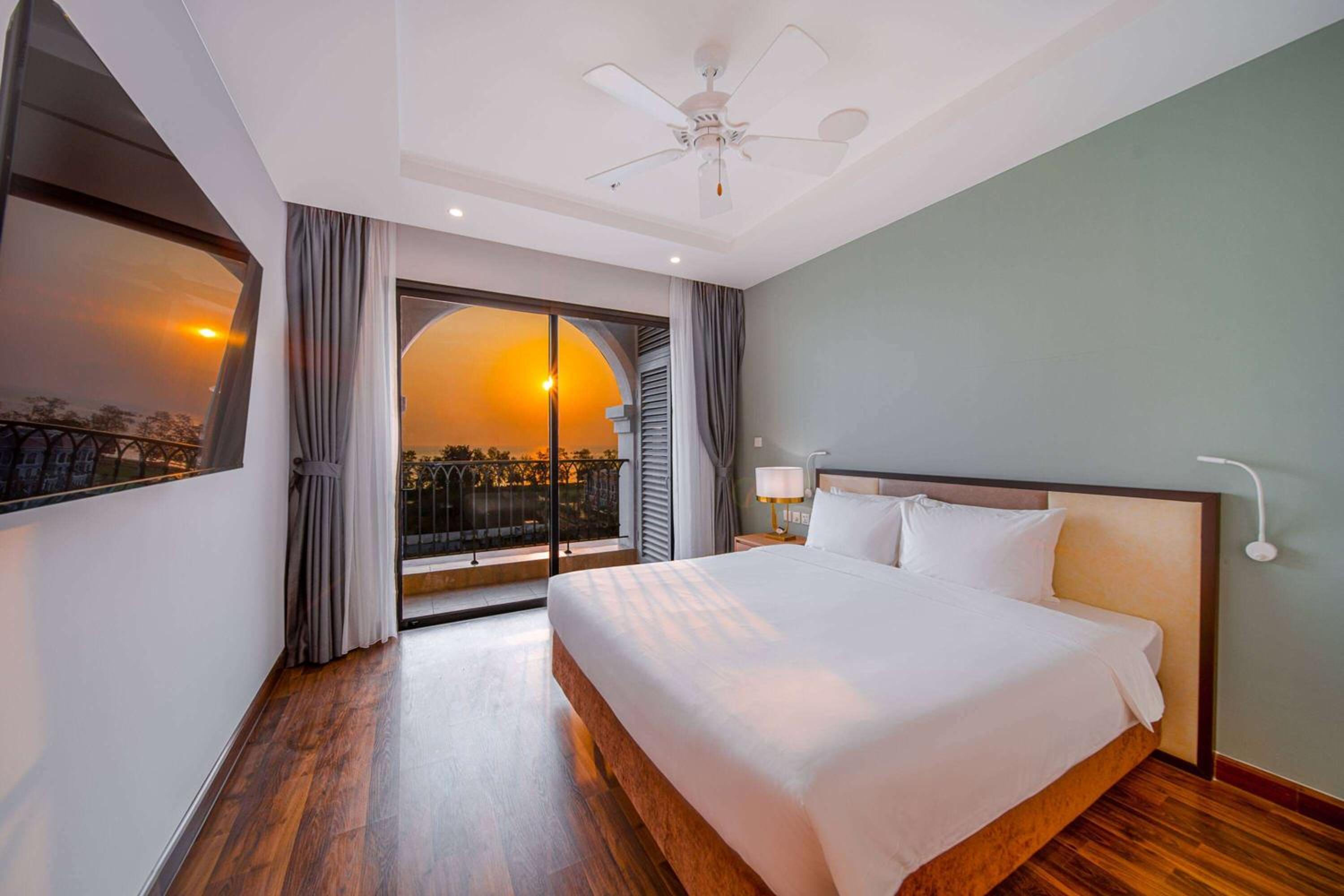 Superior King Room  photo 1