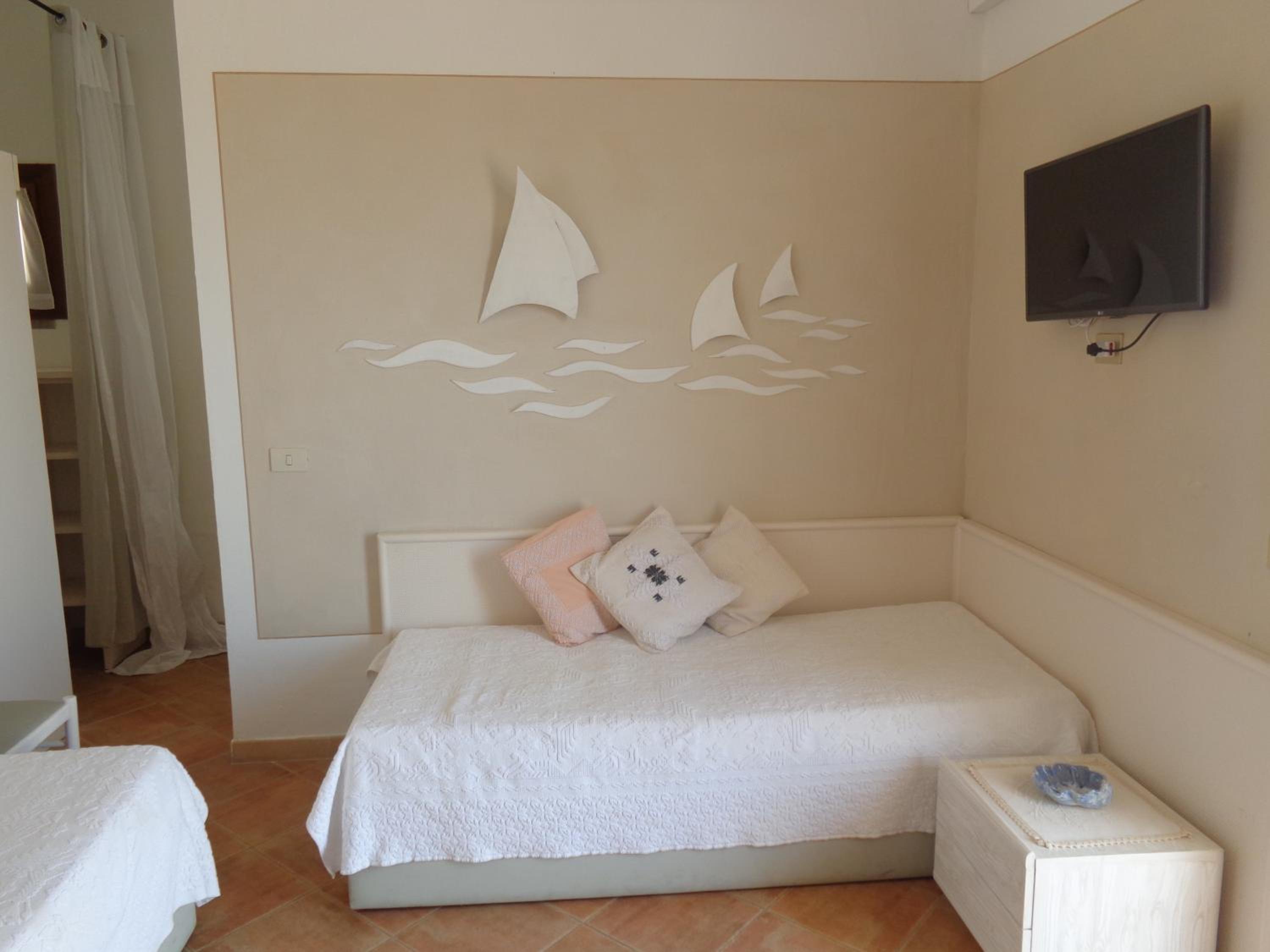 Junior Suite with Sea View - Photo 10