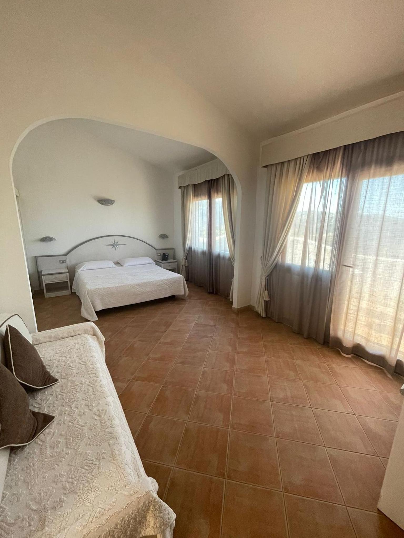 Junior Suite with Sea View - Photo 9