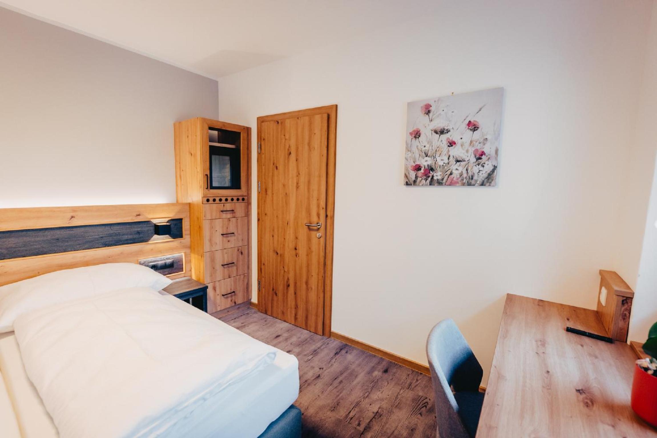 Double Room - Disability Access photo 1