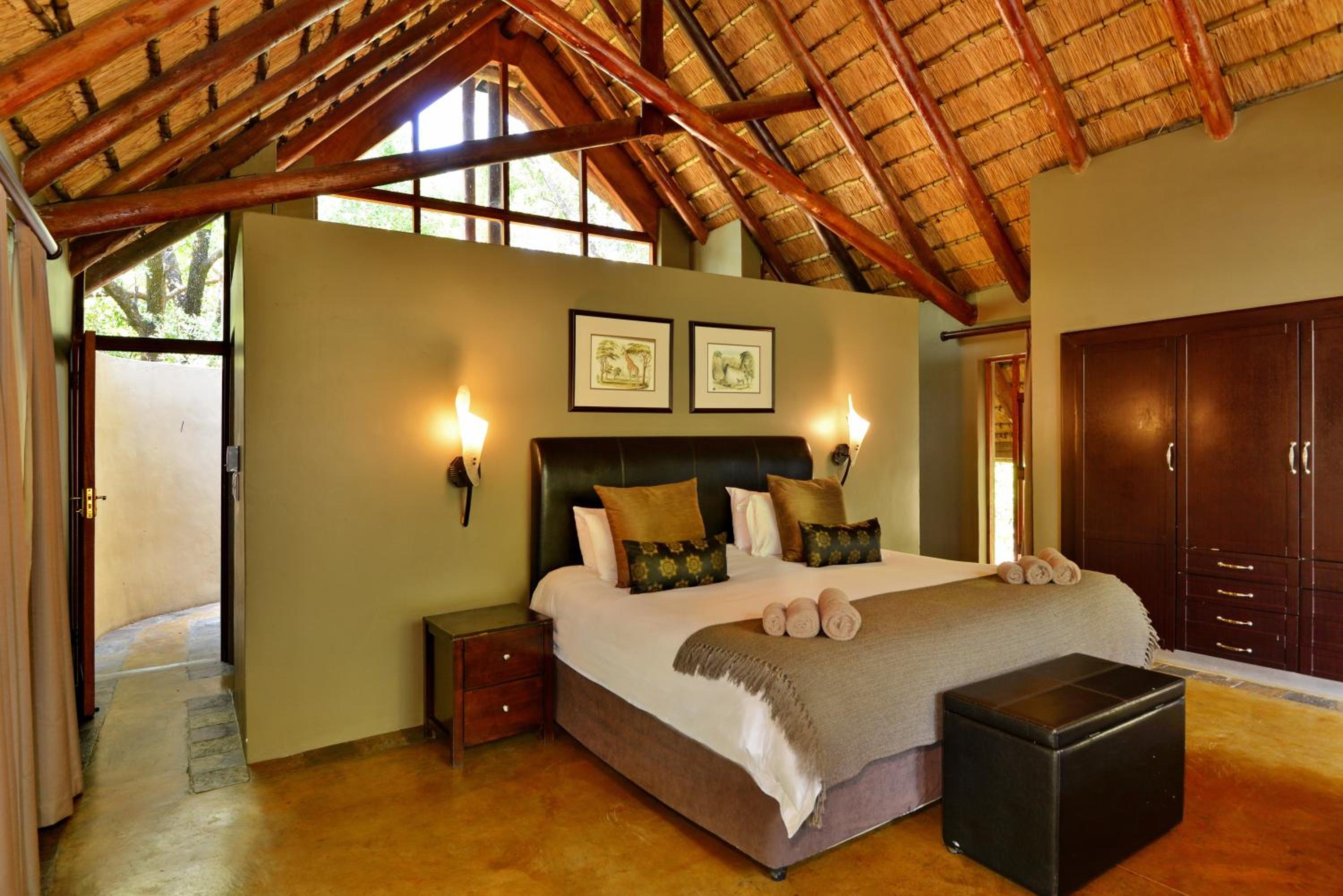 Suite with 2 Game Drives - Photo 1