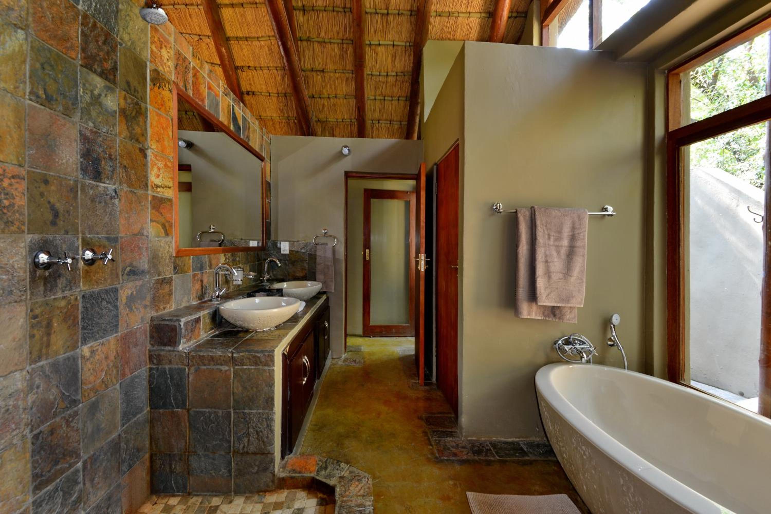 Suite with 2 Game Drives - Photo 3