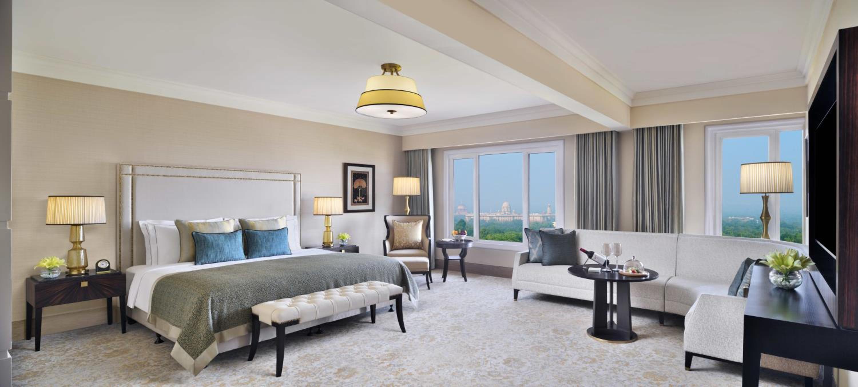 Taj Club Club Suite with Lounge Access (Non Smoking)